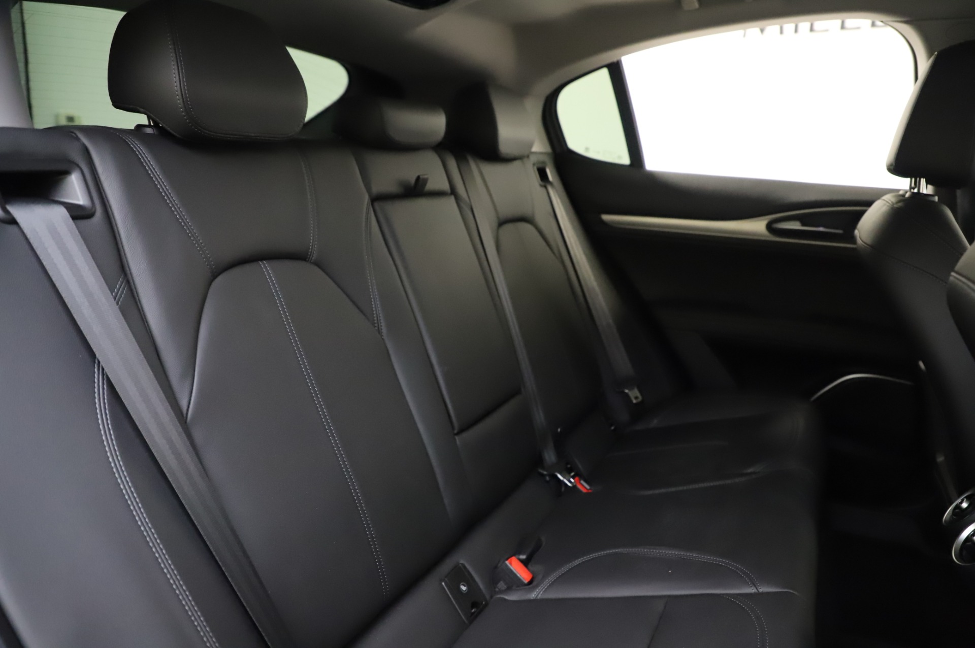 Used-2018-Alfa-Romeo-Stelvio-Sport-Q4