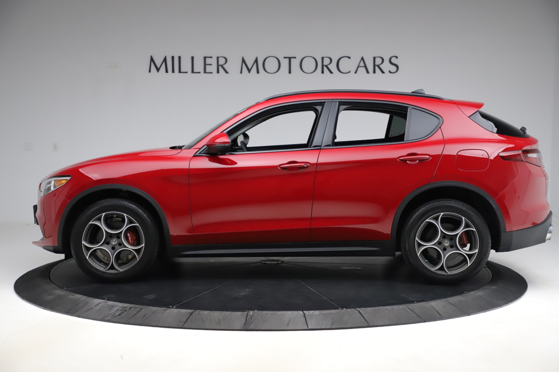 Used-2018-Alfa-Romeo-Stelvio-Sport-Q4