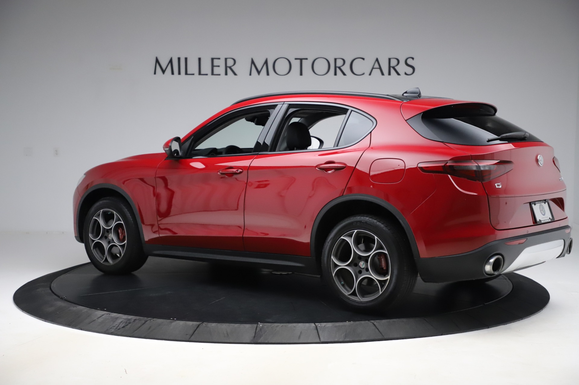Used-2018-Alfa-Romeo-Stelvio-Sport-Q4