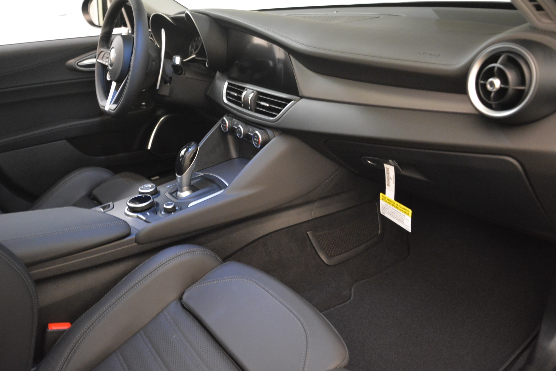 New-2018-Alfa-Romeo-Giulia-Ti-Sport-Q4