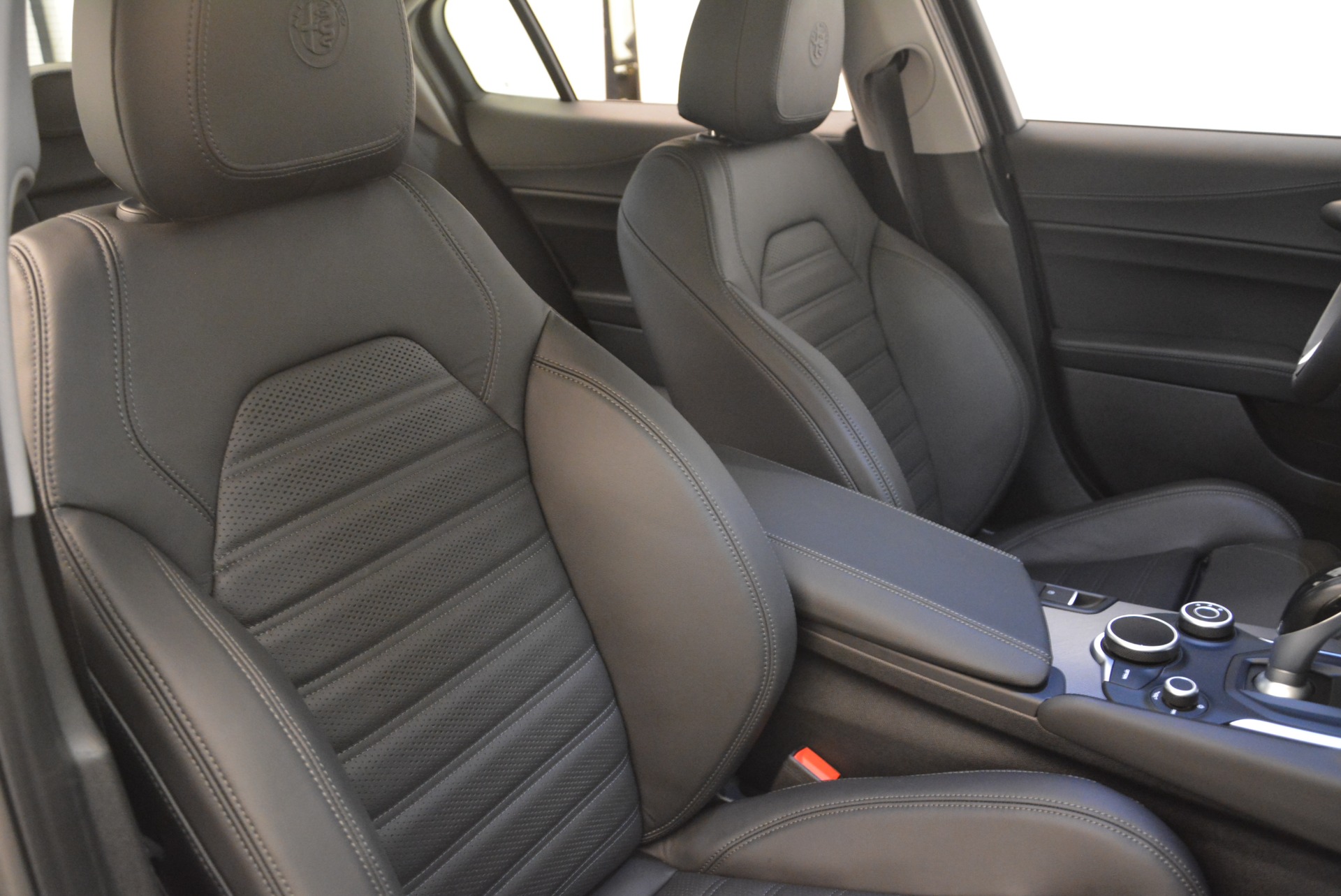 New-2018-Alfa-Romeo-Giulia-Ti-Sport-Q4