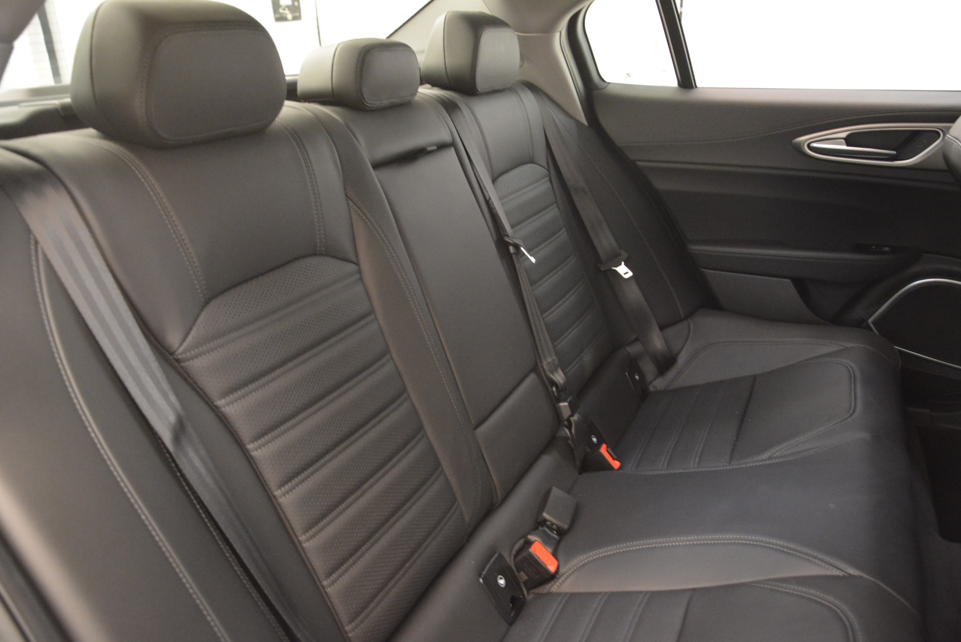 New-2018-Alfa-Romeo-Giulia-Ti-Sport-Q4