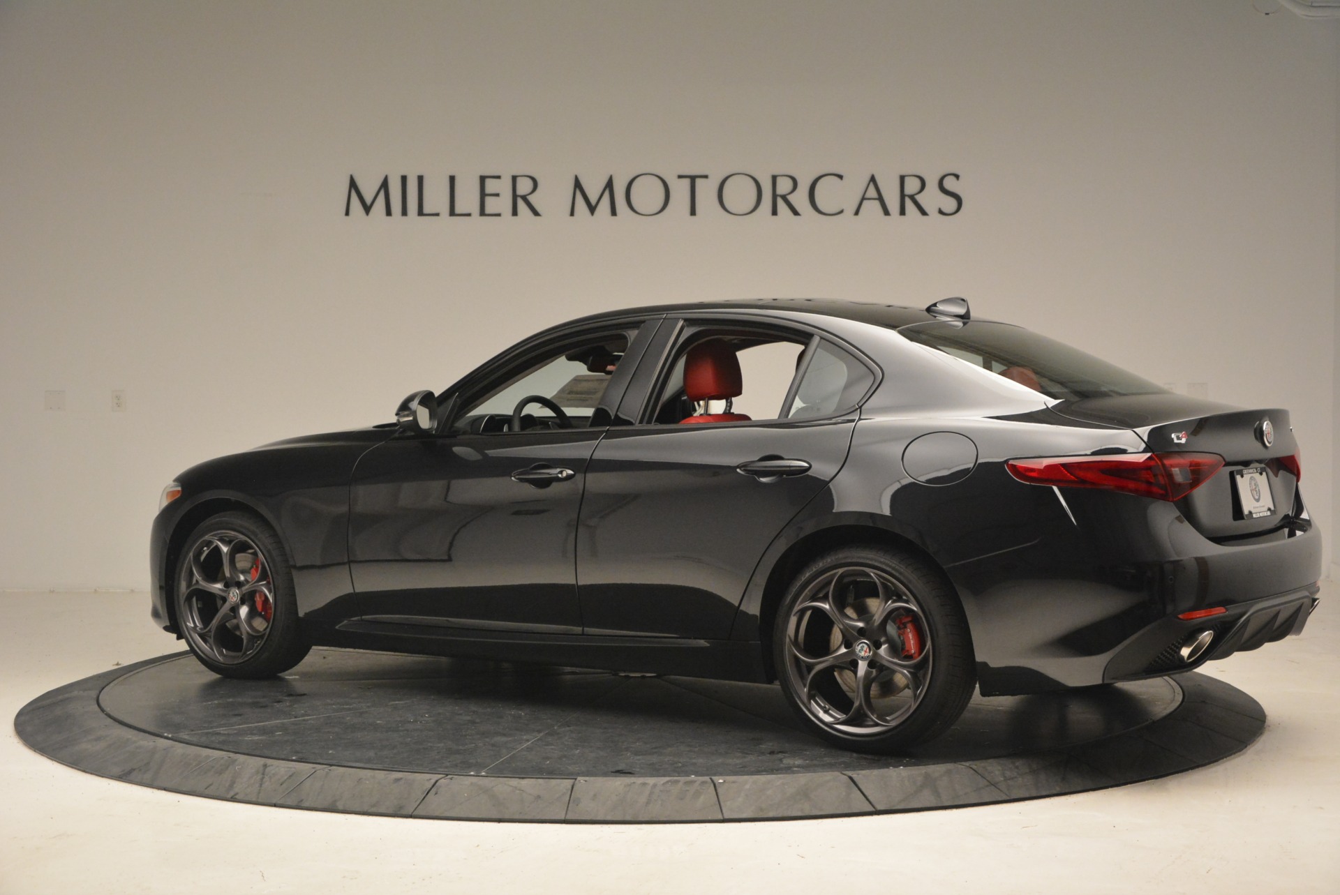 New-2018-Alfa-Romeo-Giulia-Ti-Sport-Q4