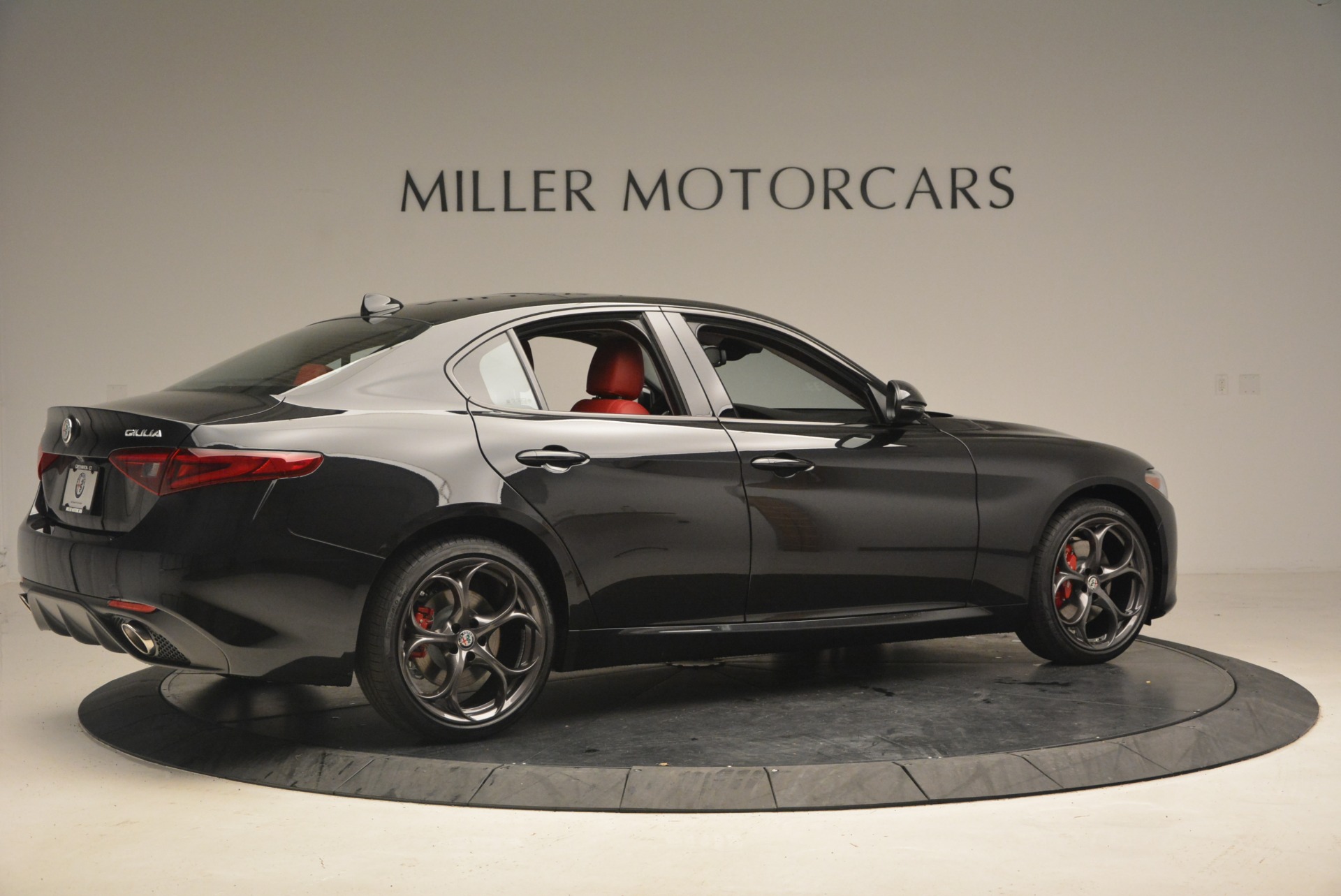 New-2018-Alfa-Romeo-Giulia-Ti-Sport-Q4