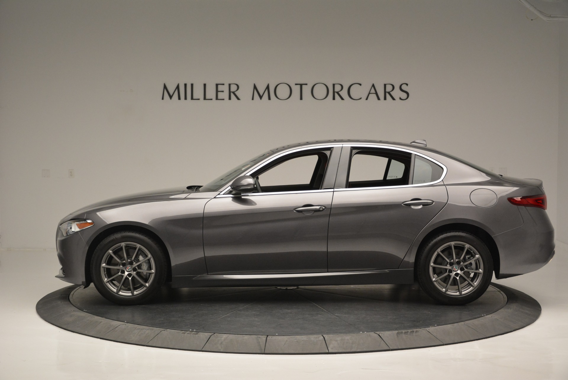 New-2018-Alfa-Romeo-Giulia-Q4