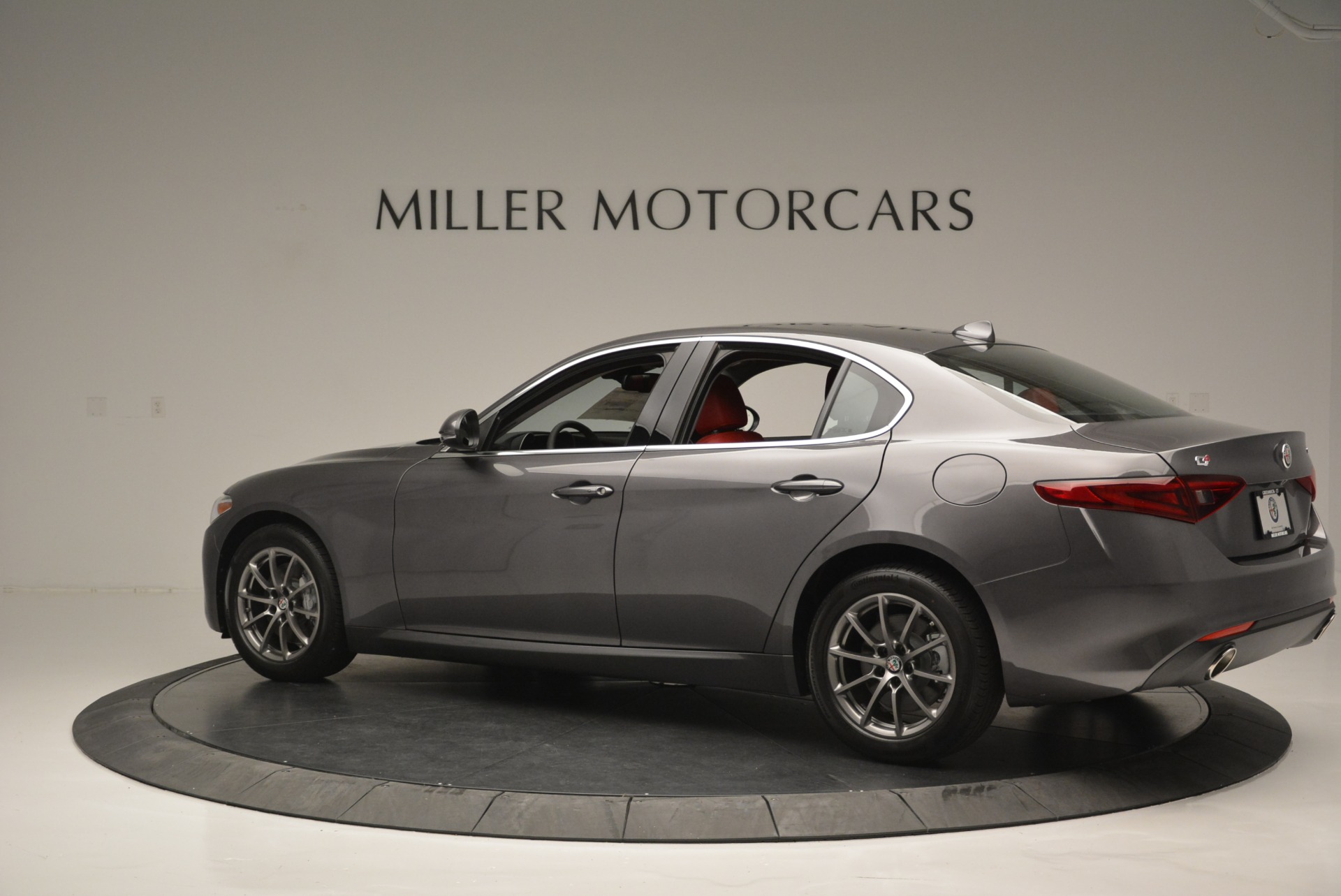 New-2018-Alfa-Romeo-Giulia-Q4