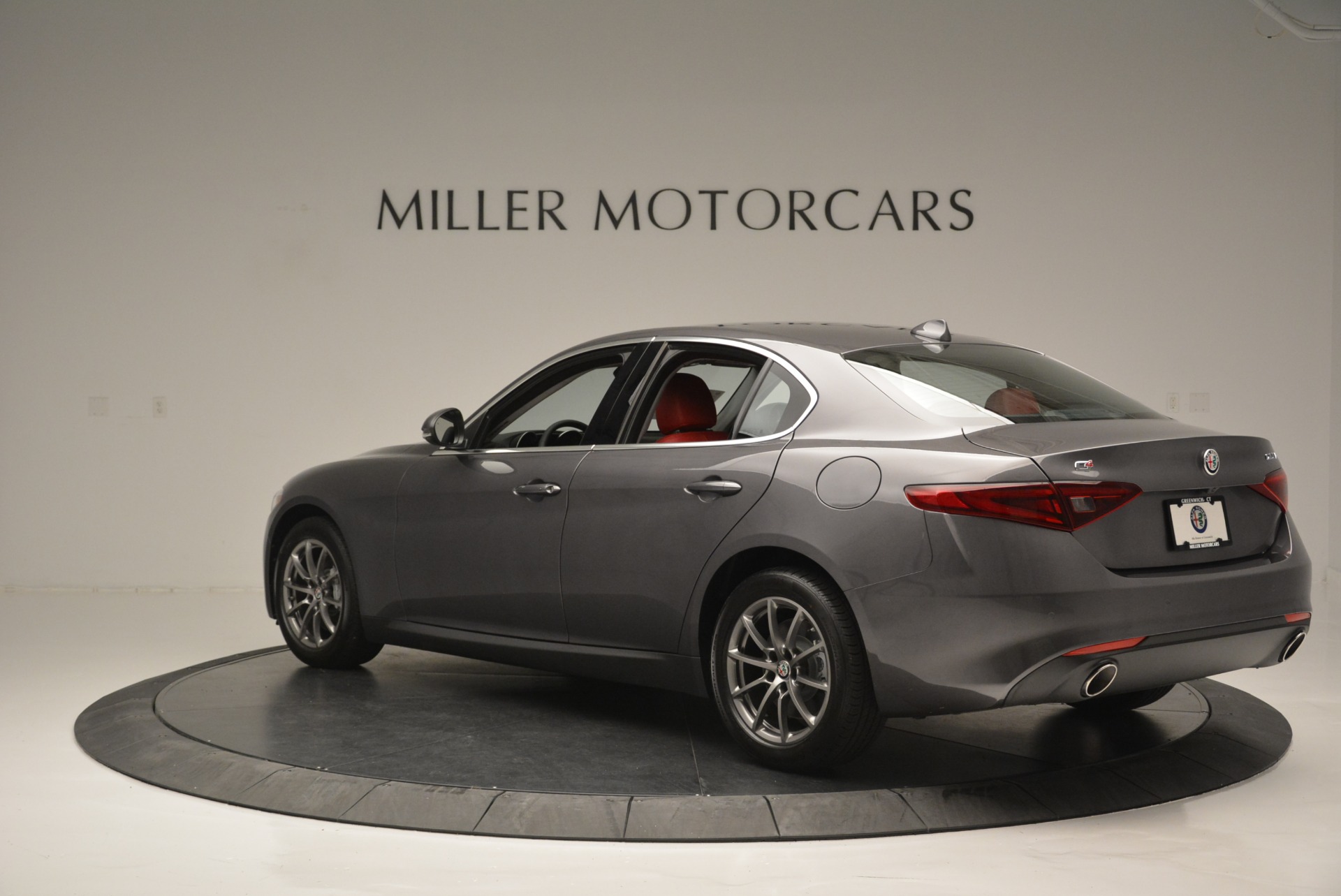 New-2018-Alfa-Romeo-Giulia-Q4