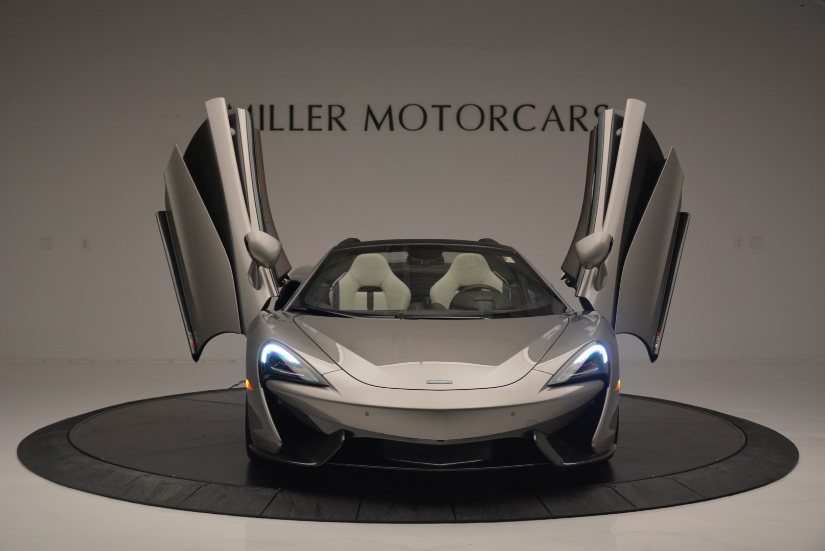 New-2018-McLaren-570S-Spider