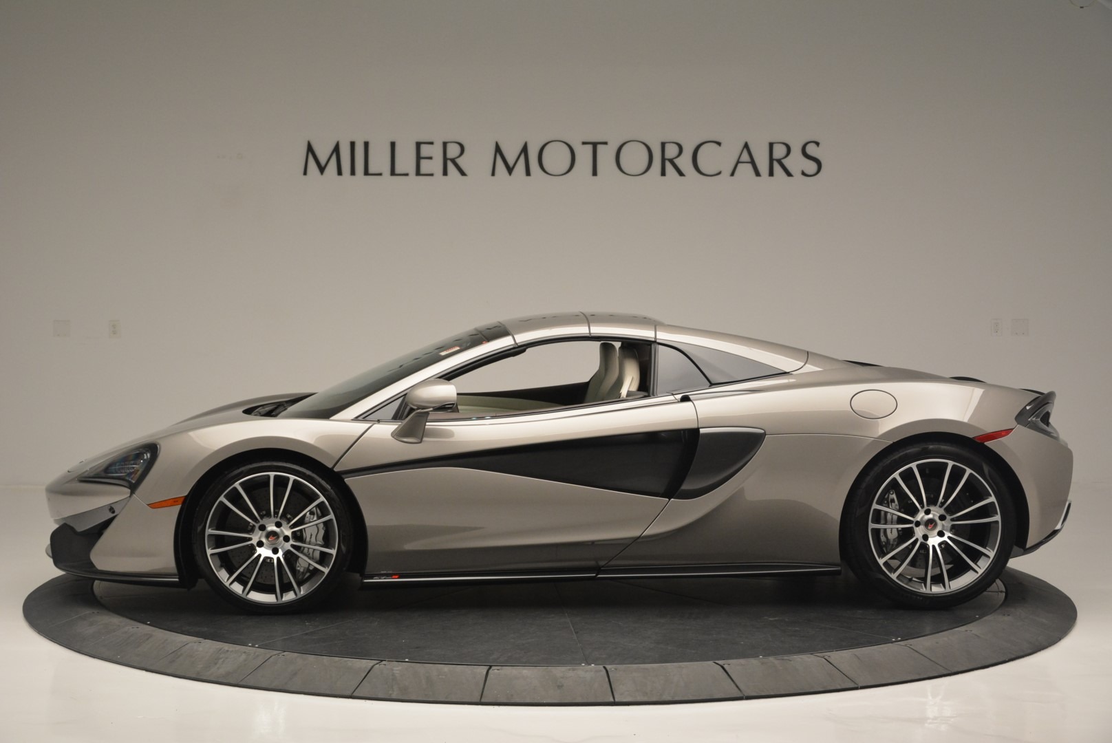 New-2018-McLaren-570S-Spider