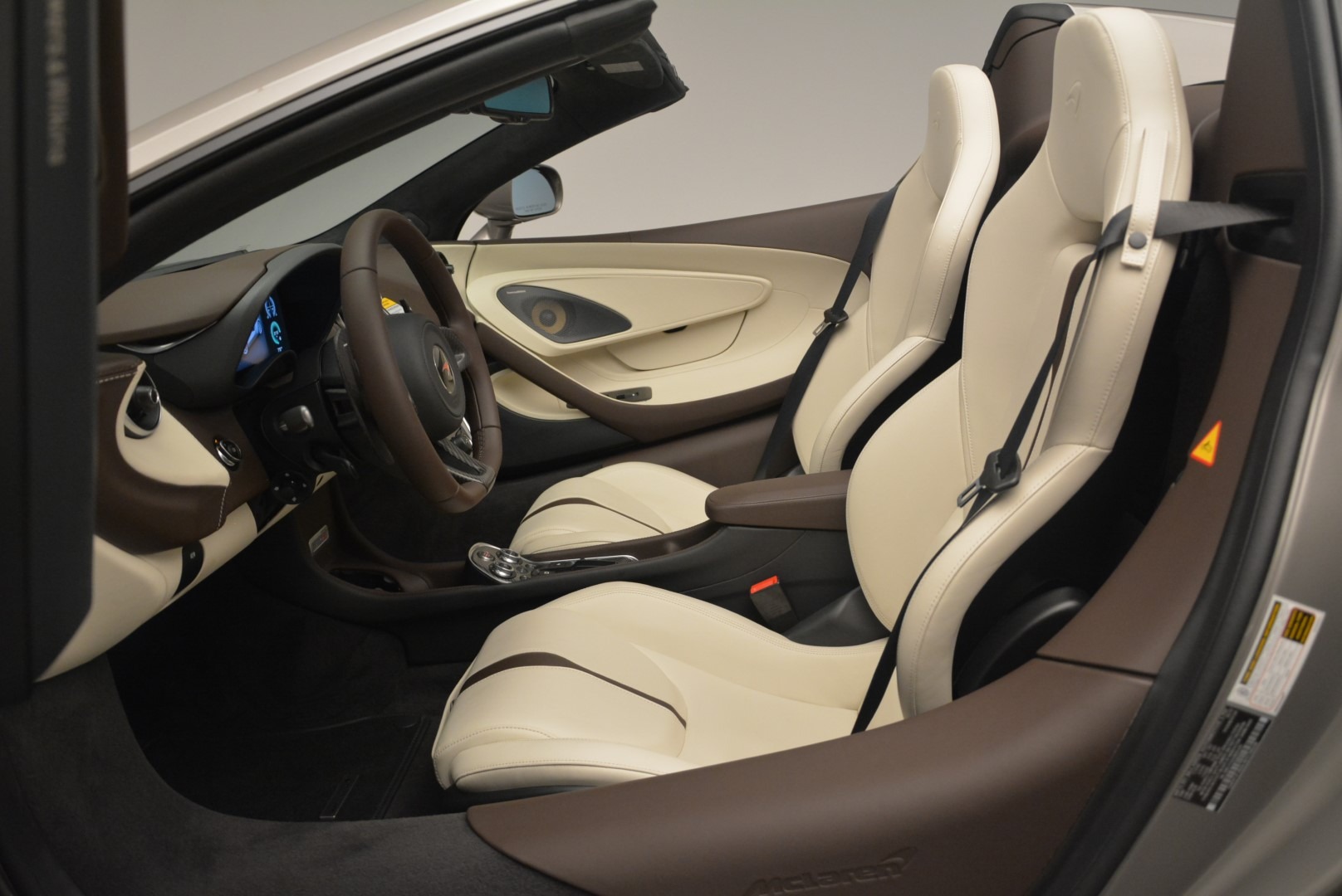 New-2018-McLaren-570S-Spider