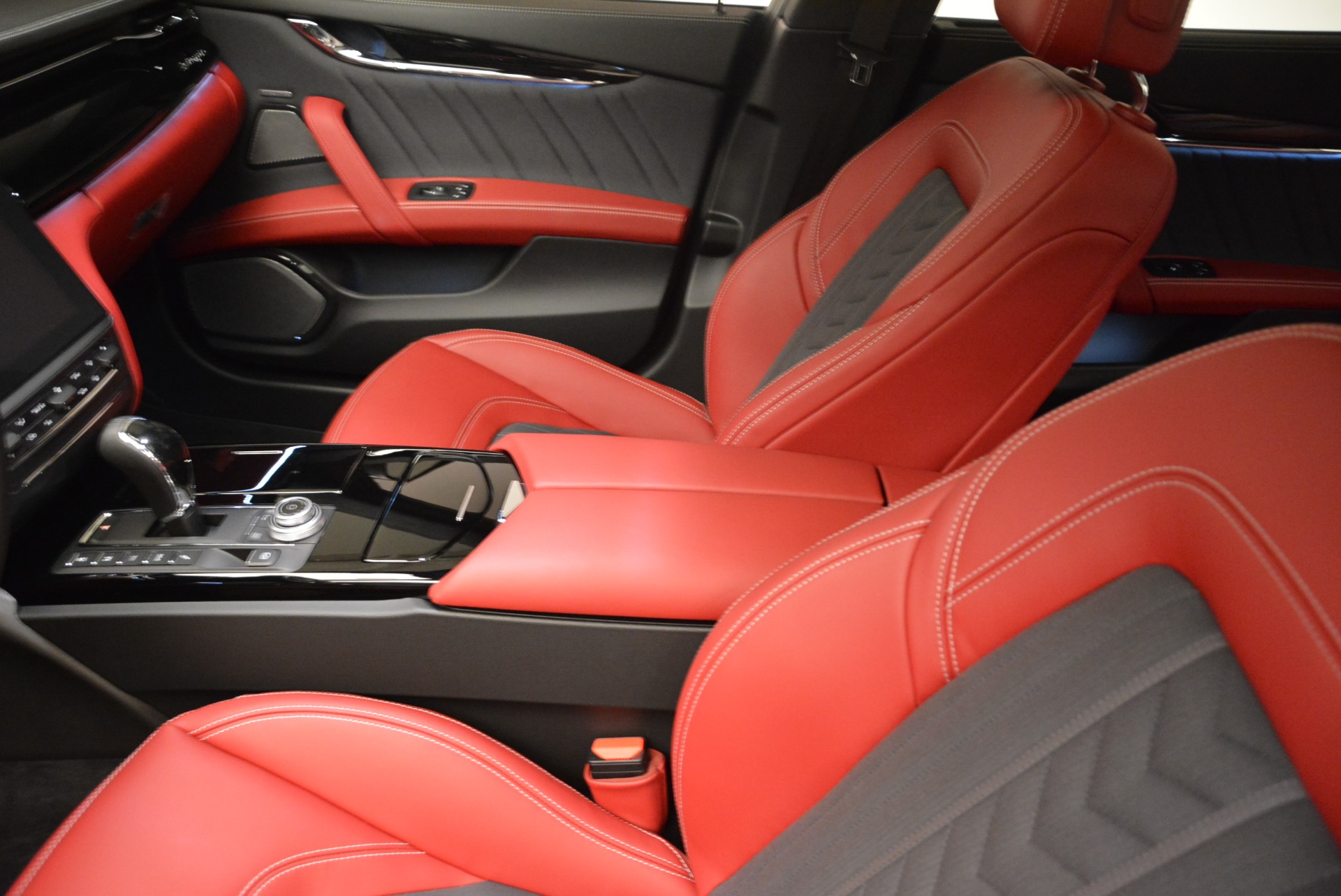 New-2018-Maserati-Quattroporte-S-Q4-GranLusso