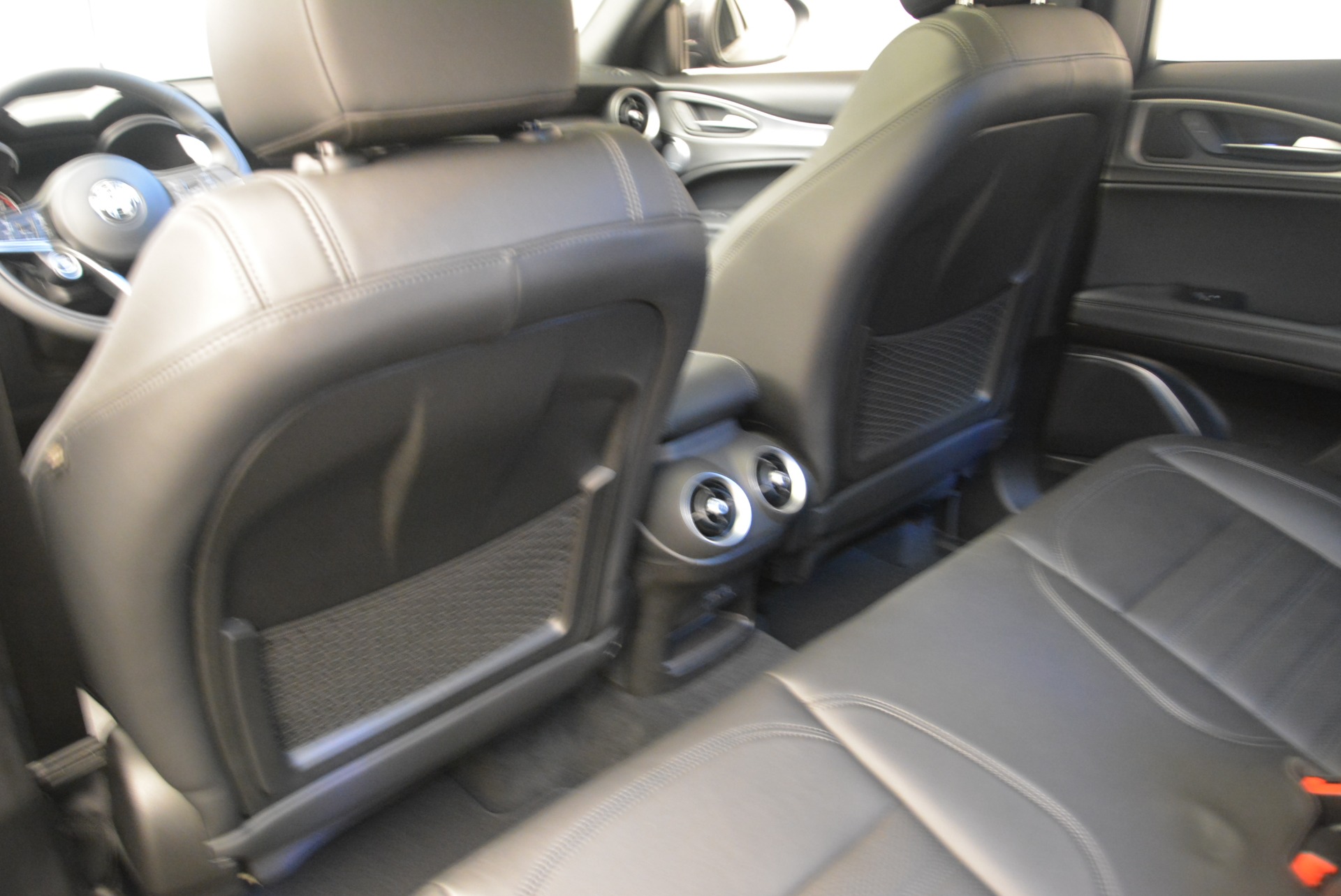 New-2018-Alfa-Romeo-Stelvio-Ti-Sport-Q4