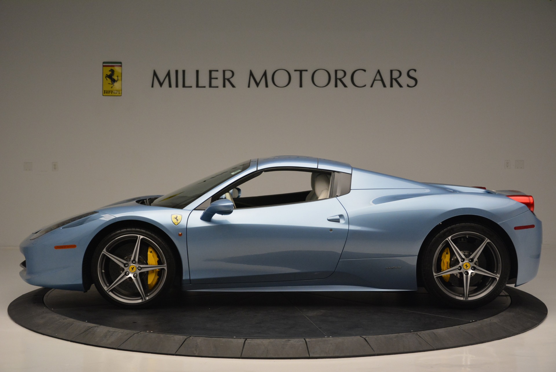 Used-2012-Ferrari-458-Spider