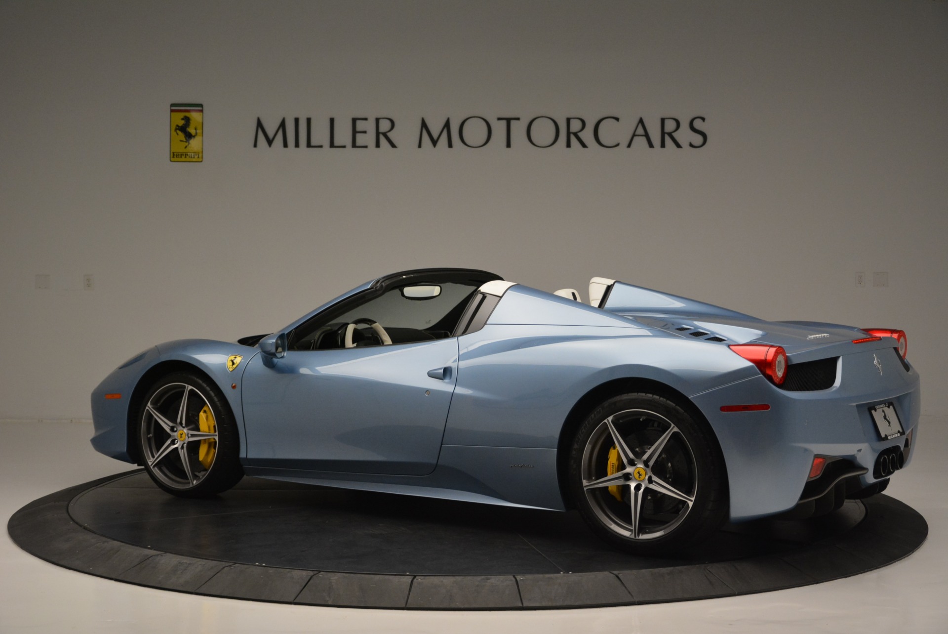Used-2012-Ferrari-458-Spider