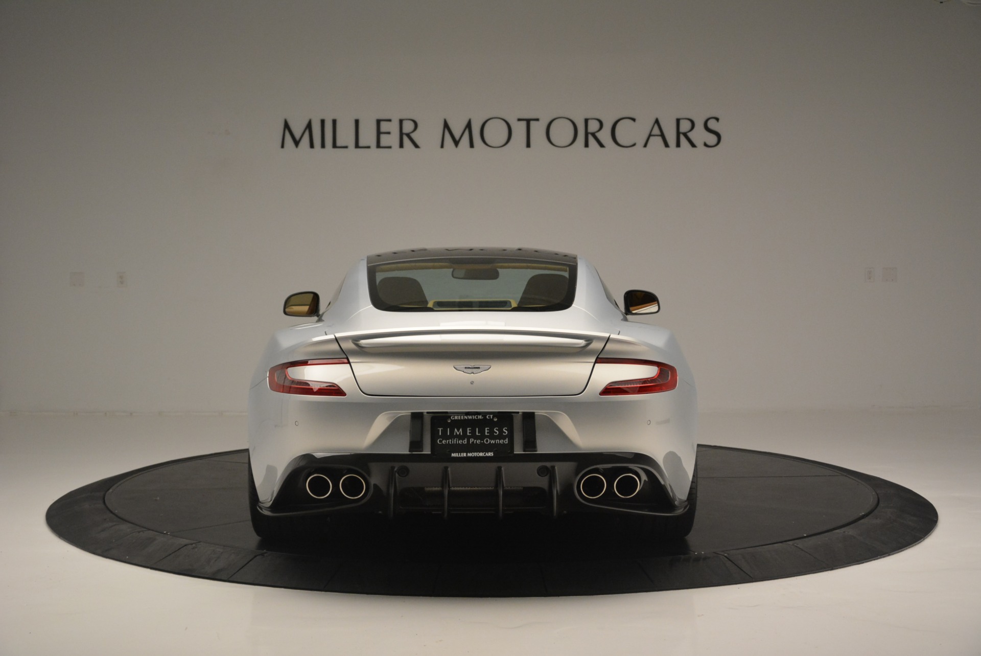 Used-2018-Aston-Martin-Vanquish-S-Coupe