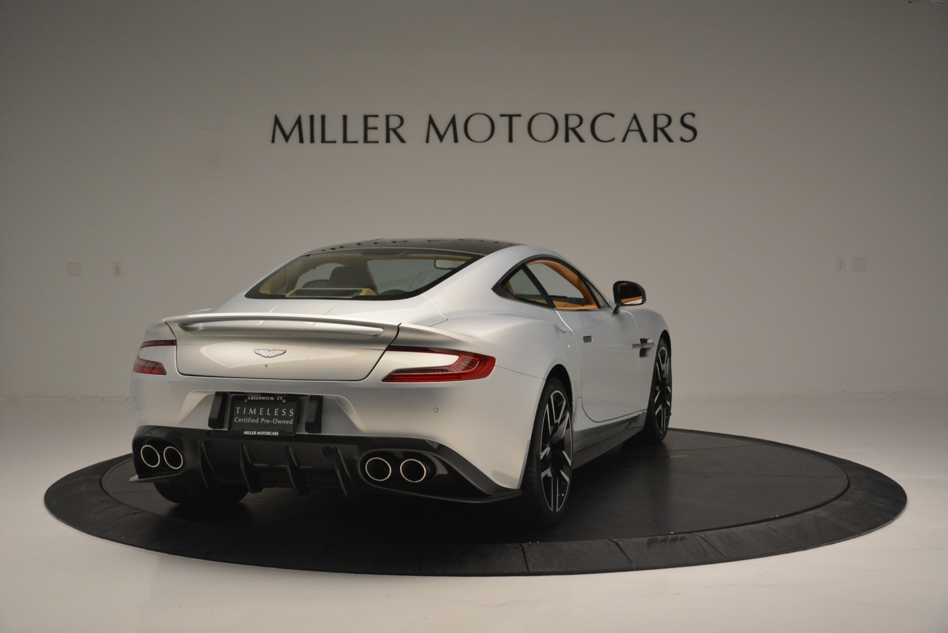 Used-2018-Aston-Martin-Vanquish-S-Coupe