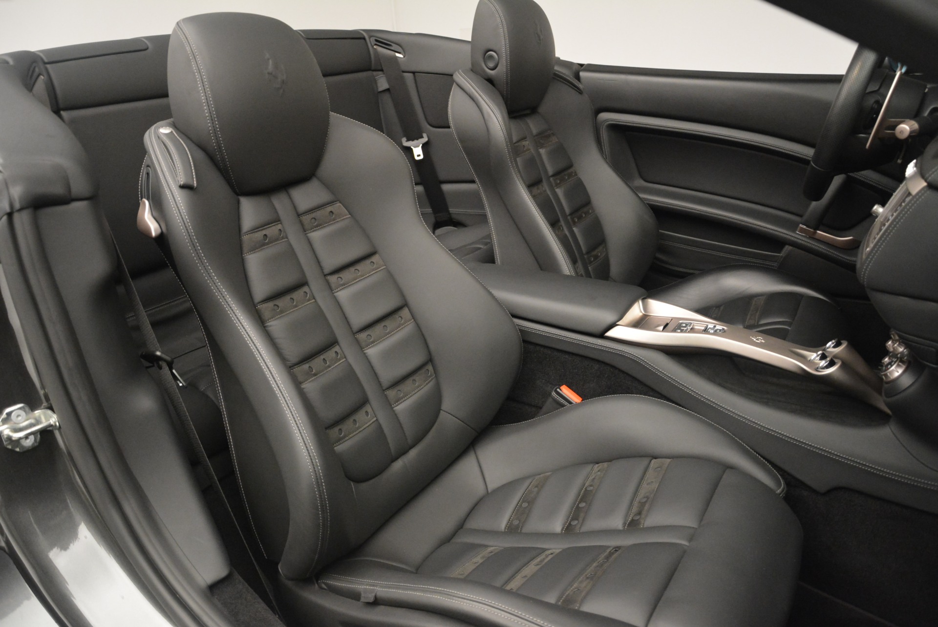 Used-2010-Ferrari-California