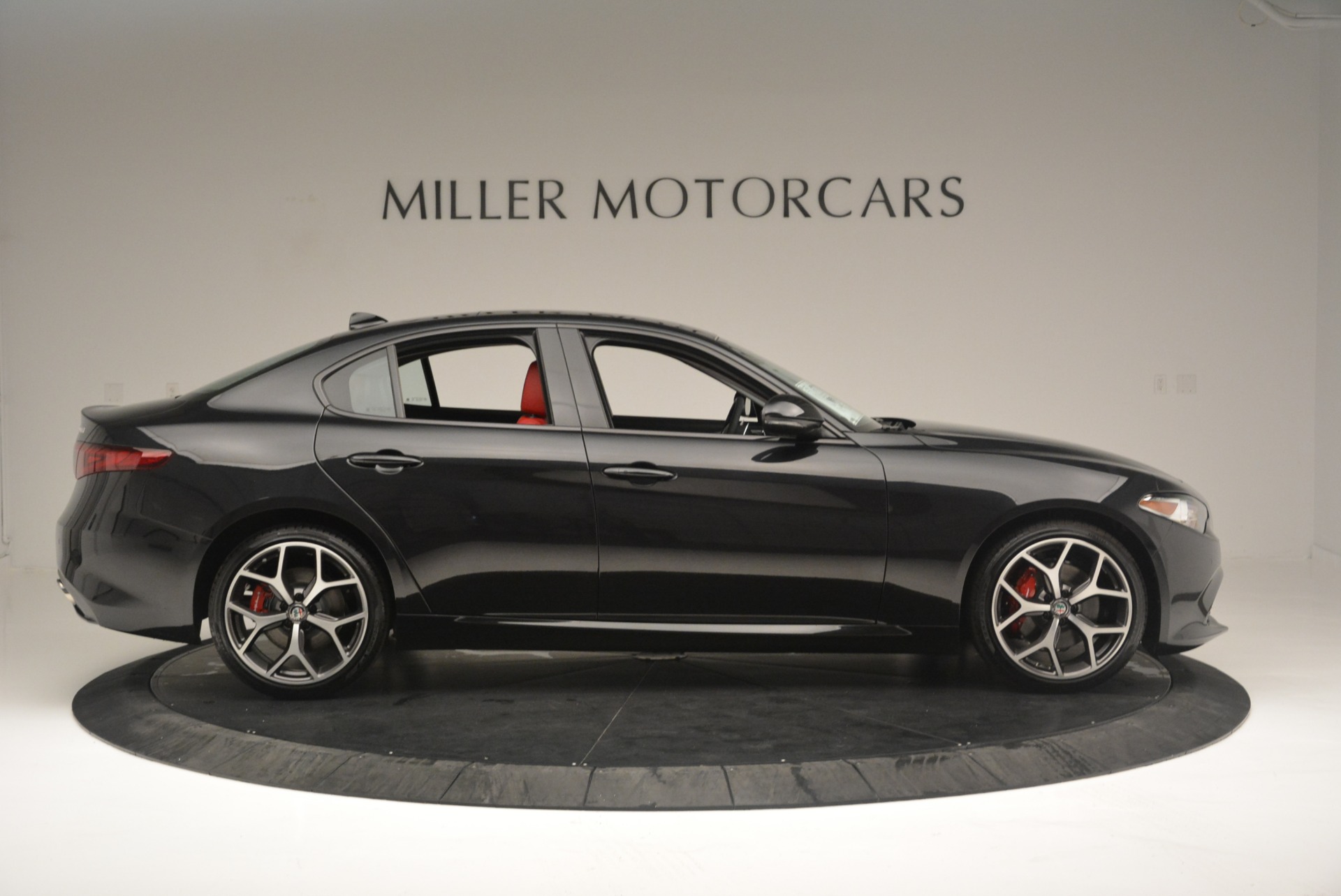 New-2018-Alfa-Romeo-Giulia-Ti-Sport-Q4