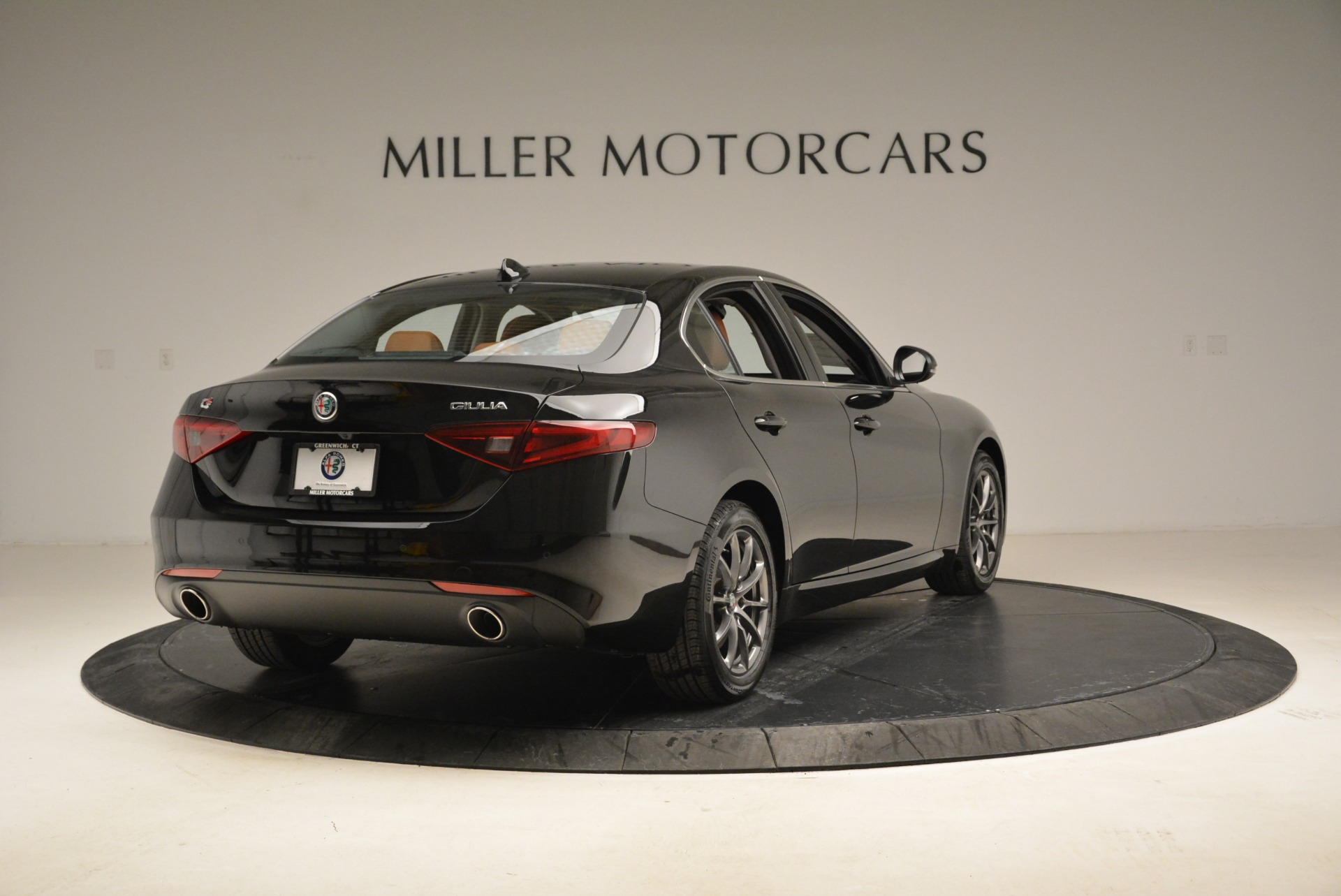 New-2018-Alfa-Romeo-Giulia-Q4