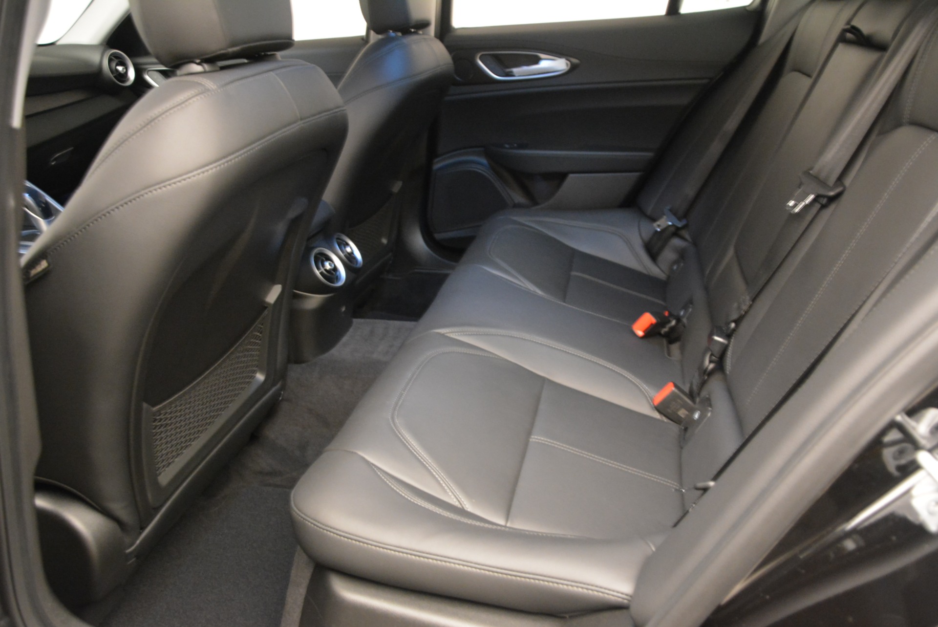 New-2018-Alfa-Romeo-Giulia-Q4