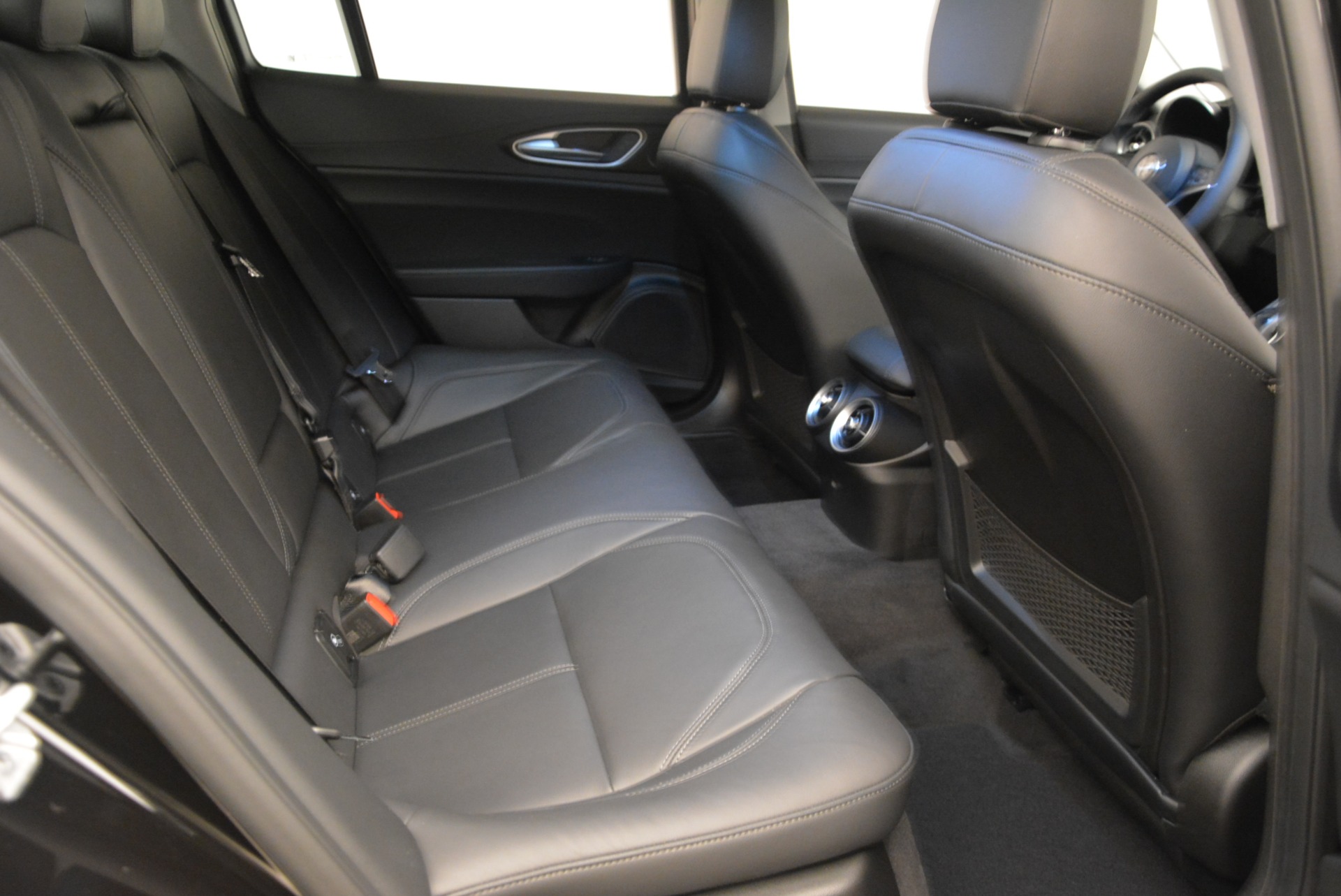 New-2018-Alfa-Romeo-Giulia-Q4