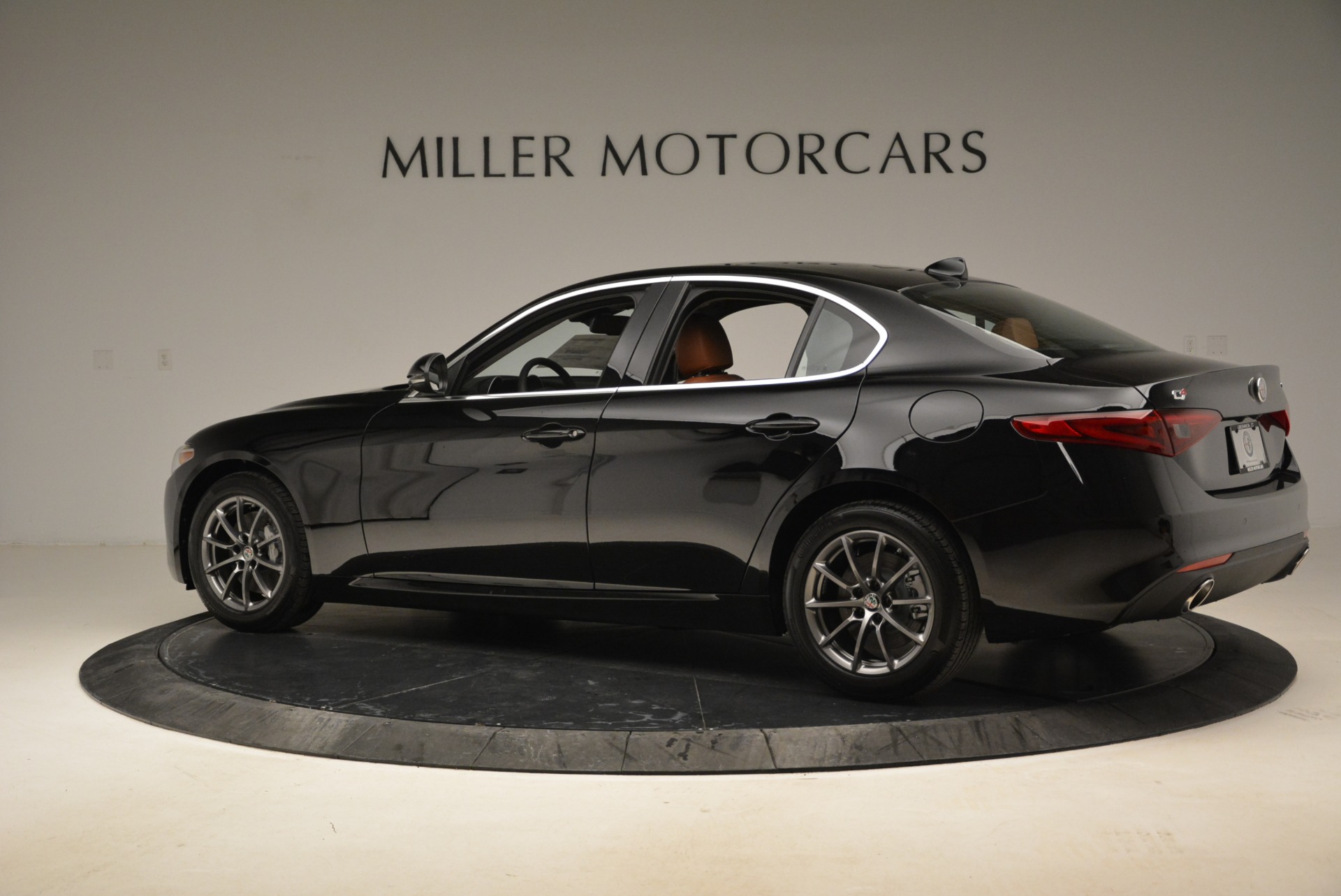 New-2018-Alfa-Romeo-Giulia-Q4