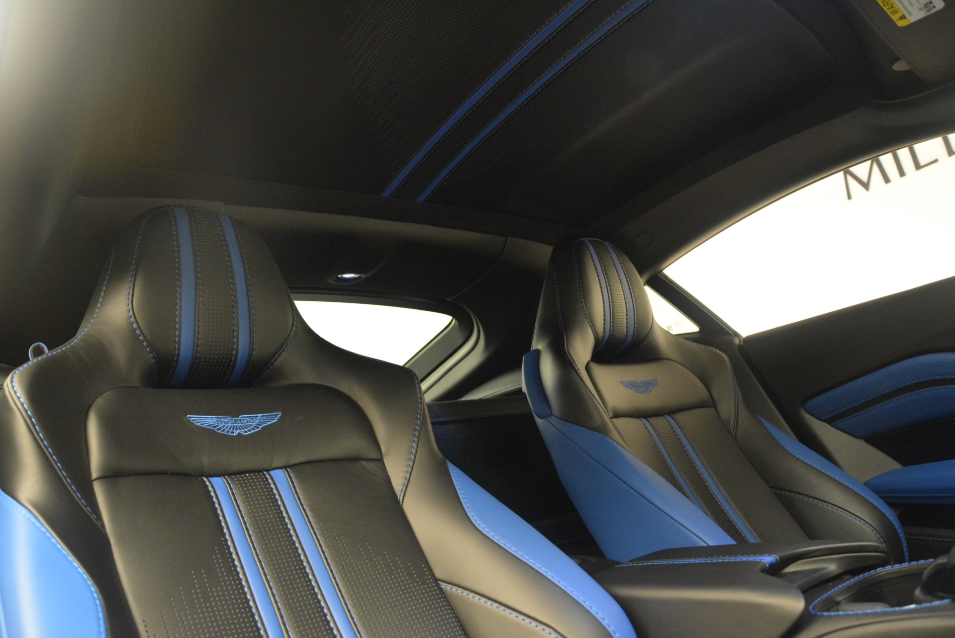 Used-2019-Aston-Martin-Vantage-Coupe