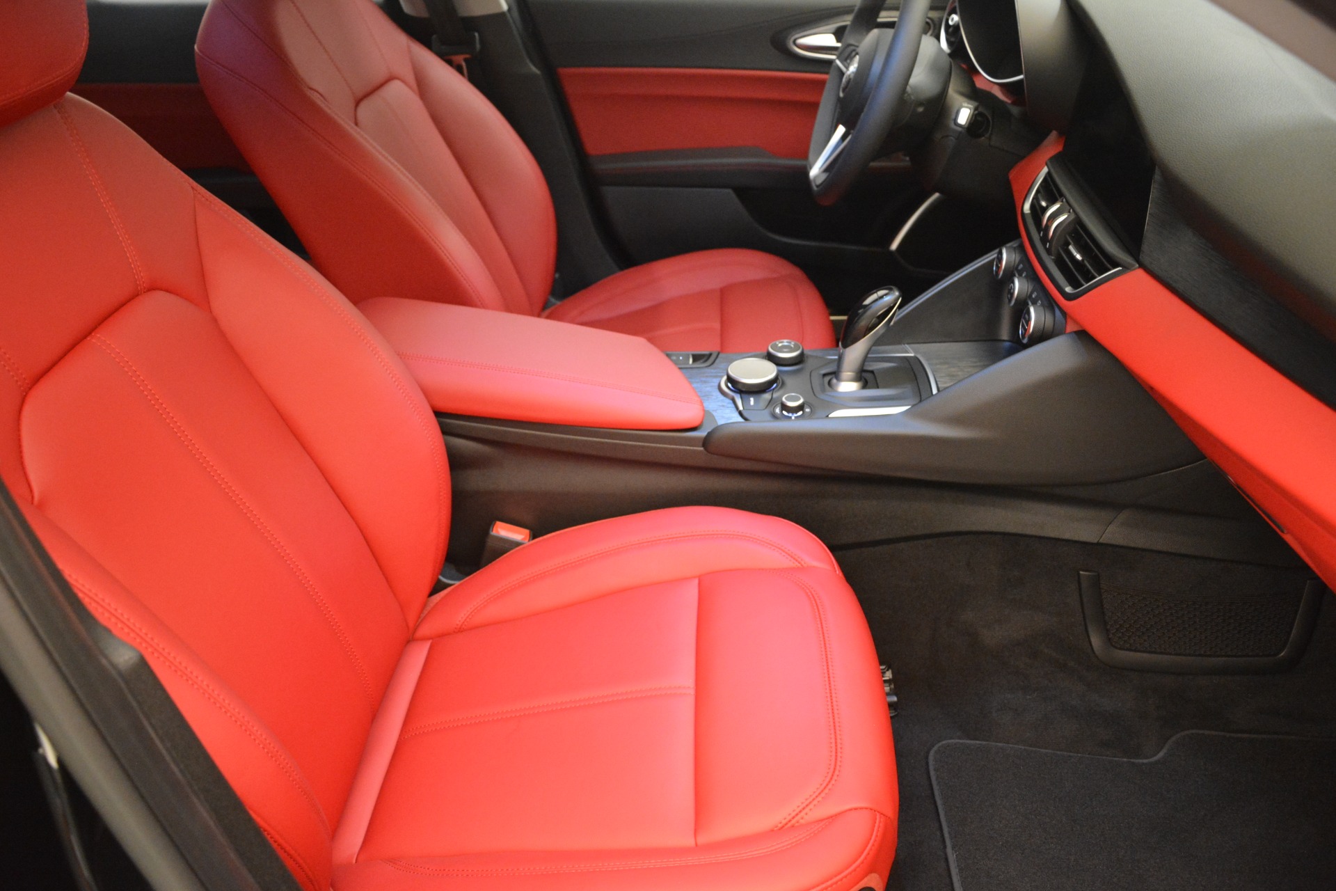 New-2018-Alfa-Romeo-Giulia-Q4