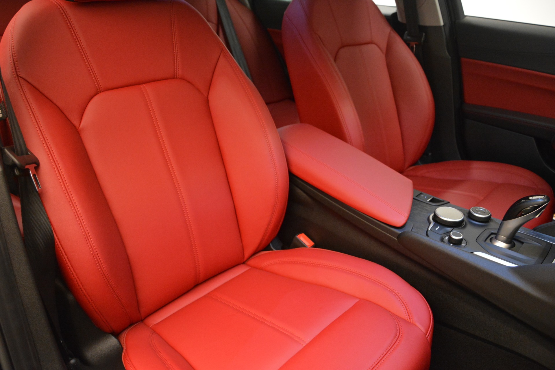 New-2018-Alfa-Romeo-Giulia-Q4