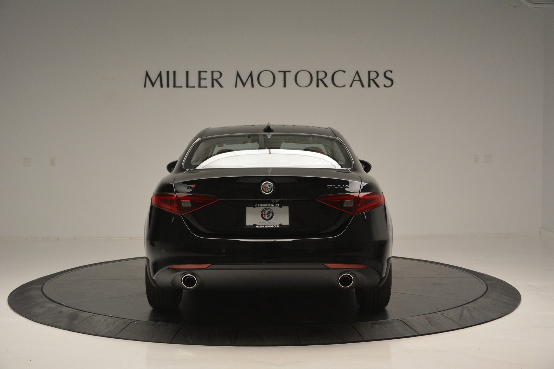 New-2018-Alfa-Romeo-Giulia-Q4