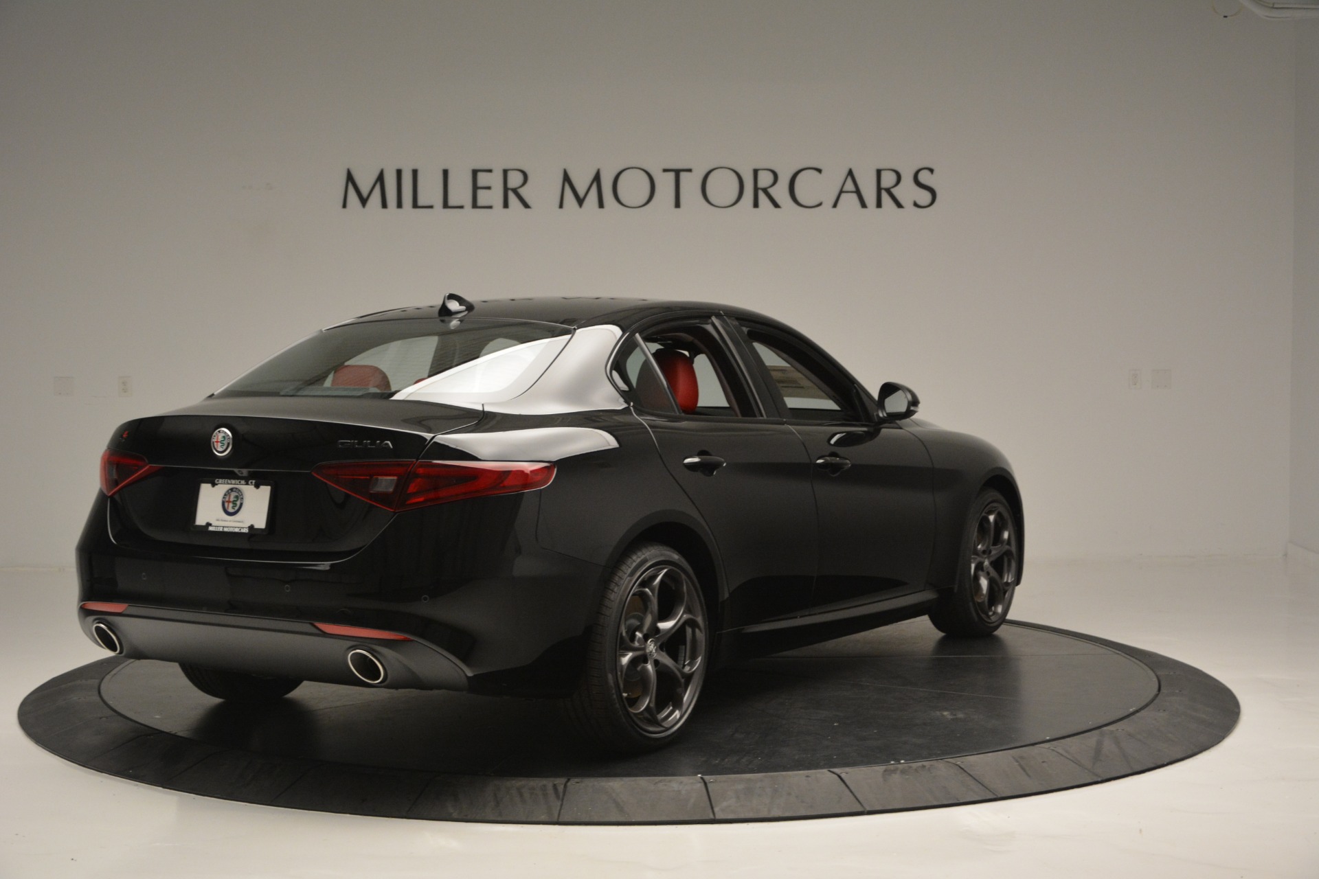 New-2018-Alfa-Romeo-Giulia-Q4