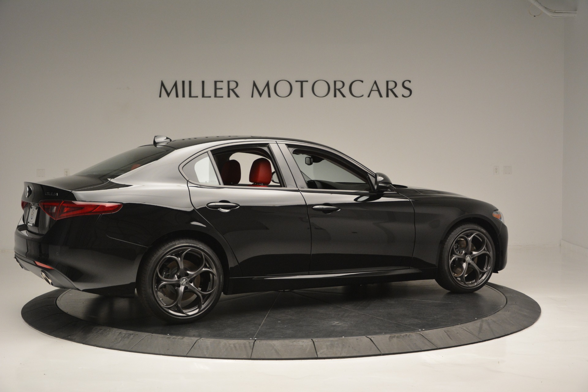 New-2018-Alfa-Romeo-Giulia-Q4