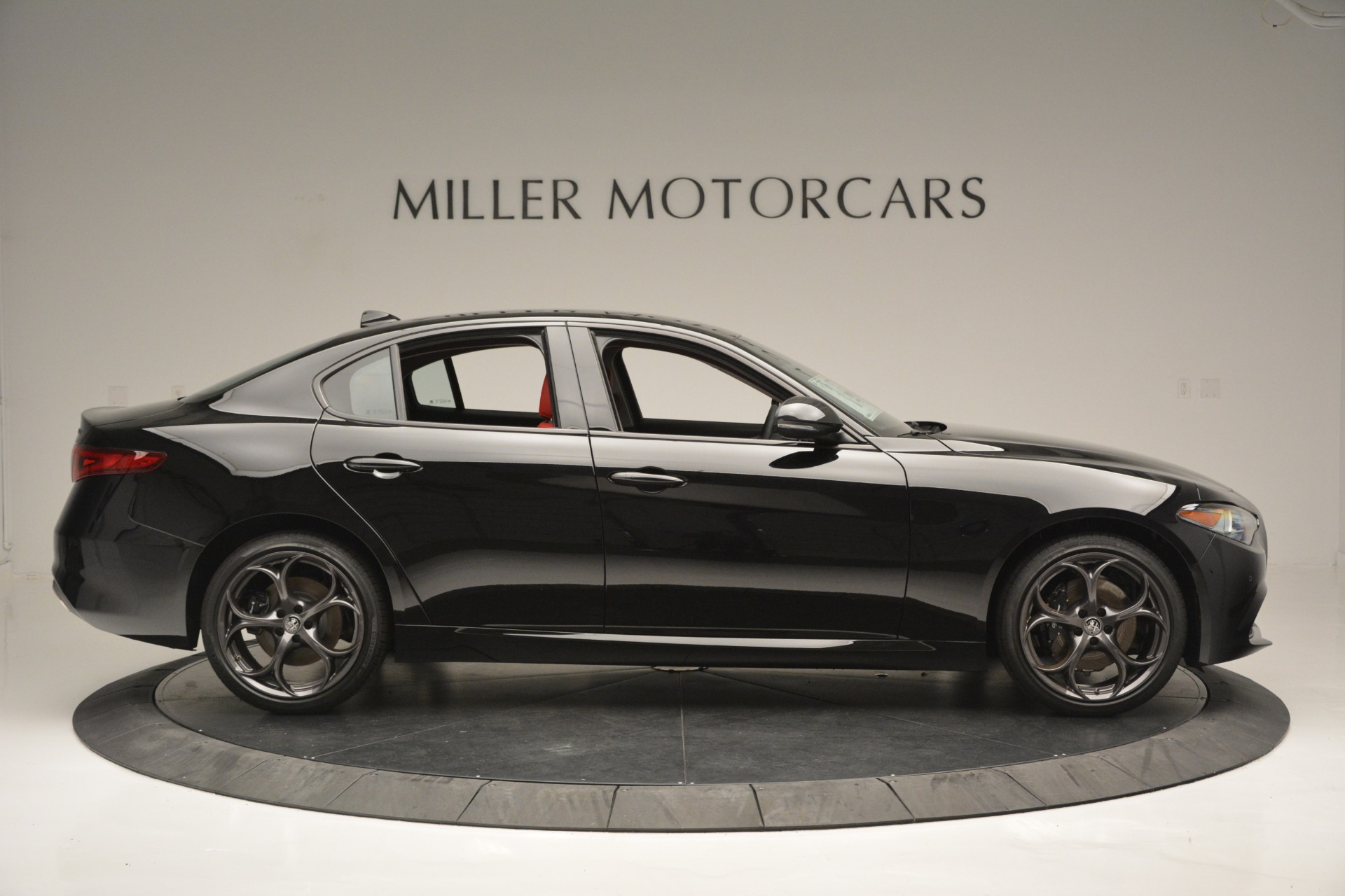 New-2018-Alfa-Romeo-Giulia-Q4