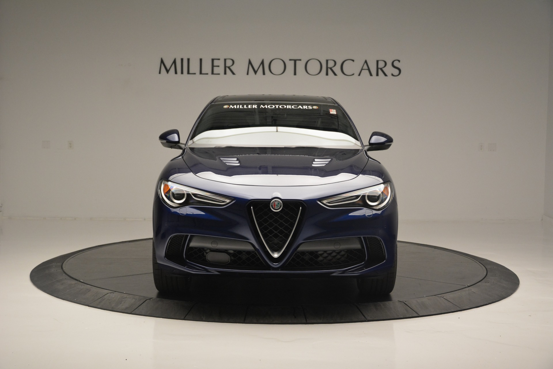 New-2018-Alfa-Romeo-Stelvio-Quadrifoglio