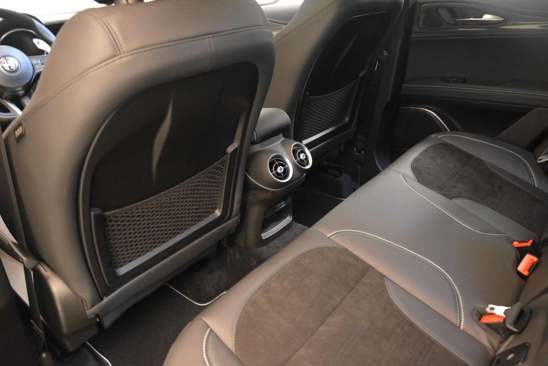 New-2018-Alfa-Romeo-Stelvio-Quadrifoglio