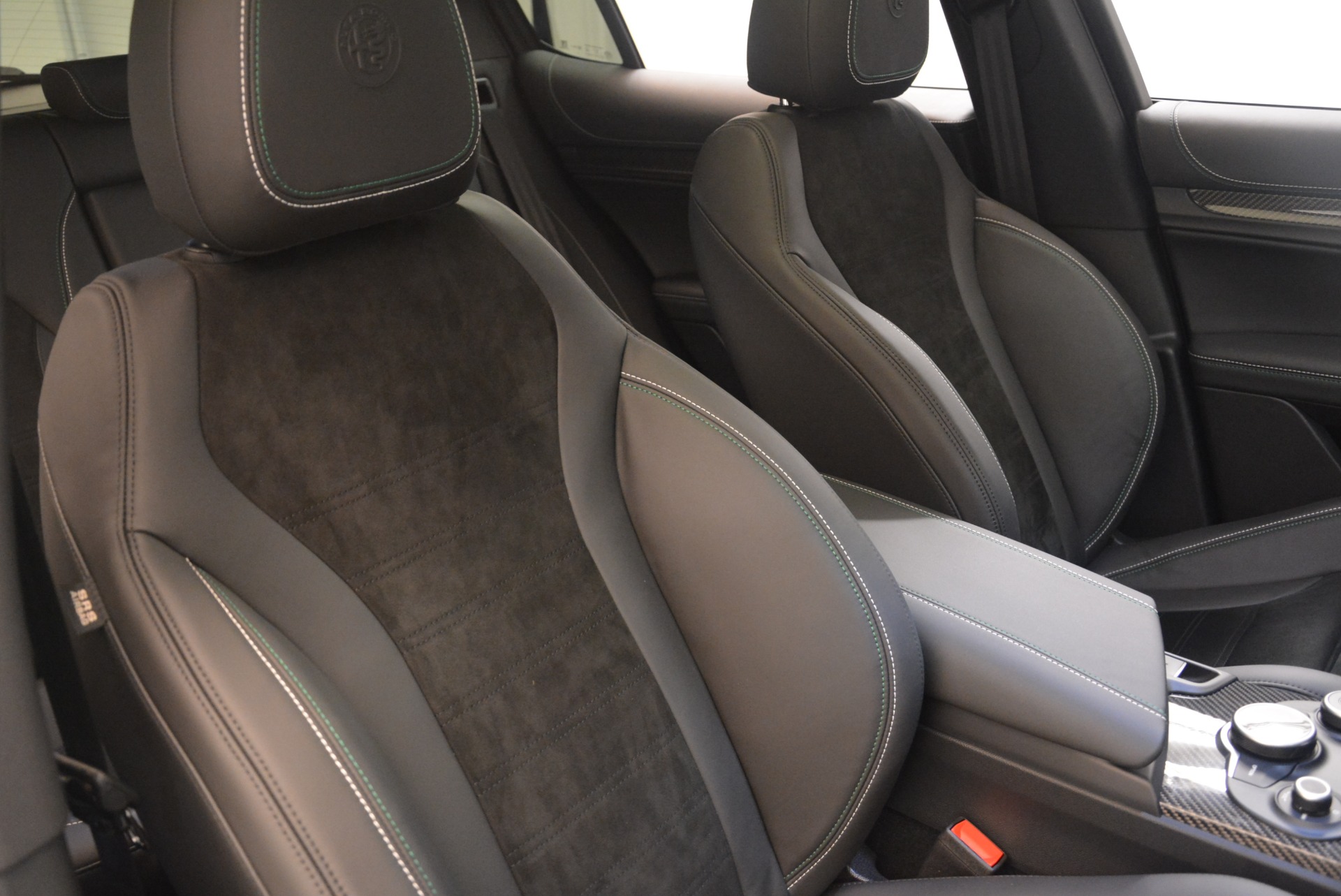 New-2018-Alfa-Romeo-Stelvio-Quadrifoglio