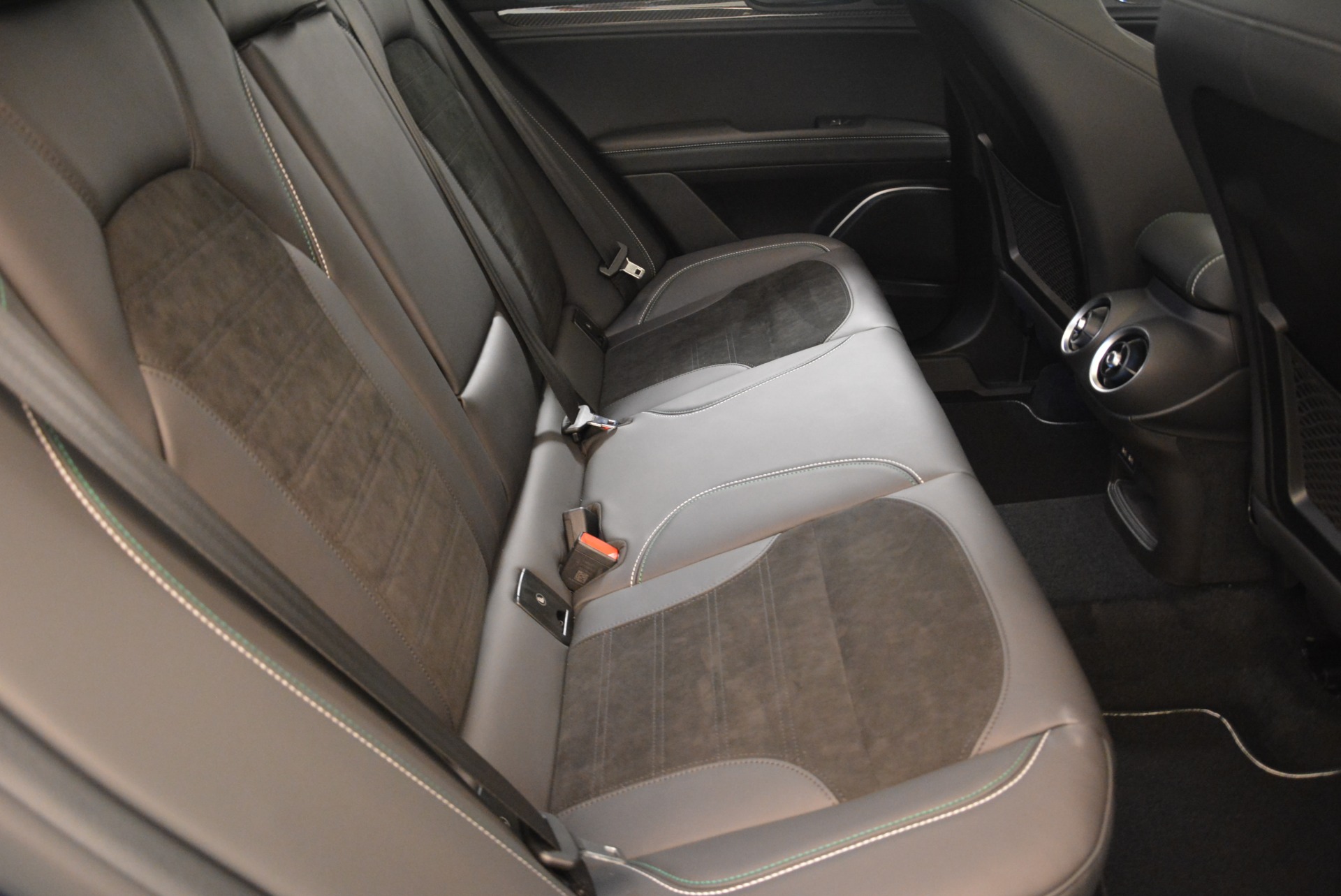 New-2018-Alfa-Romeo-Stelvio-Quadrifoglio