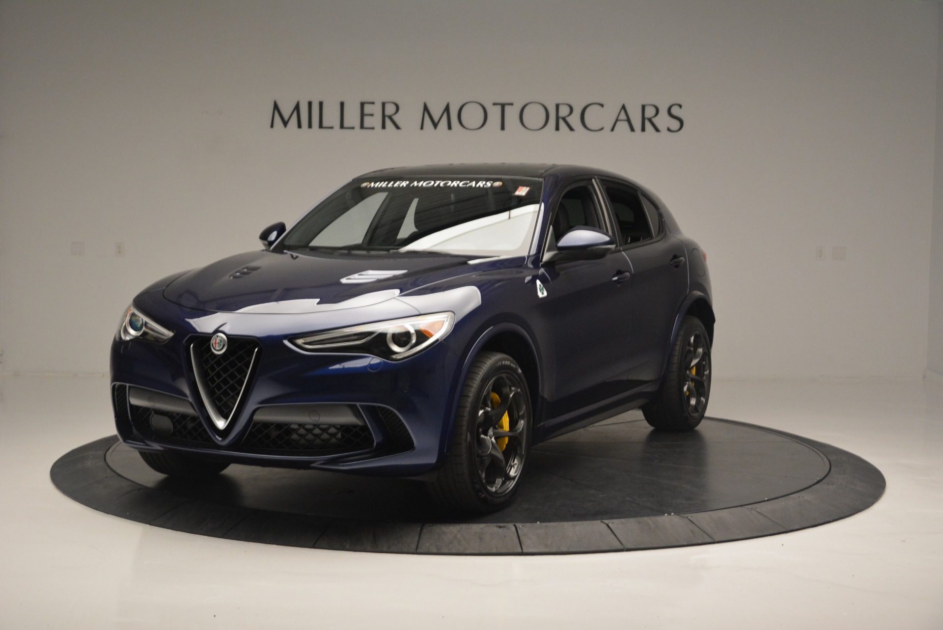 New-2018-Alfa-Romeo-Stelvio-Quadrifoglio