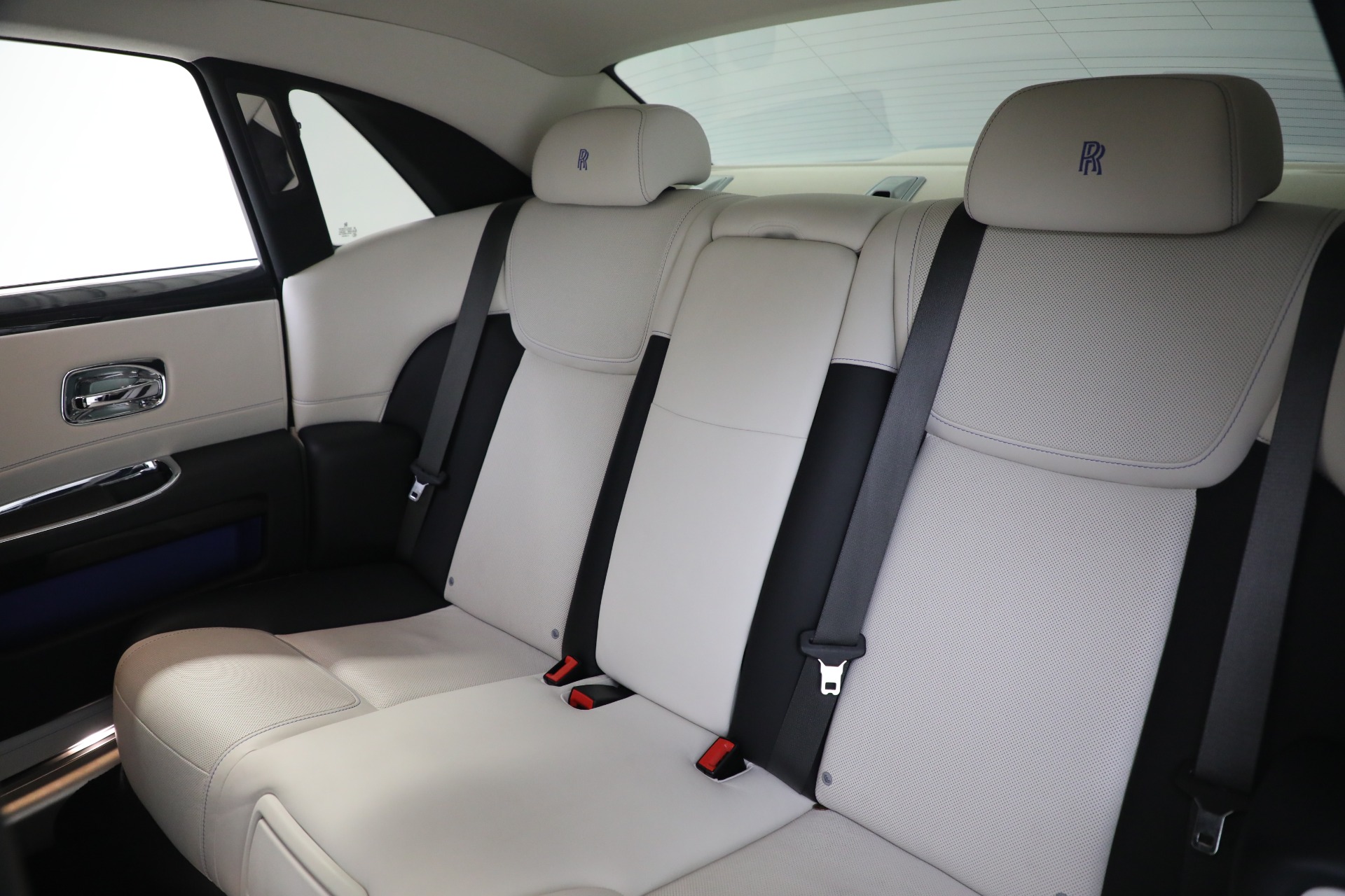 Used-2019-Rolls-Royce-Ghost