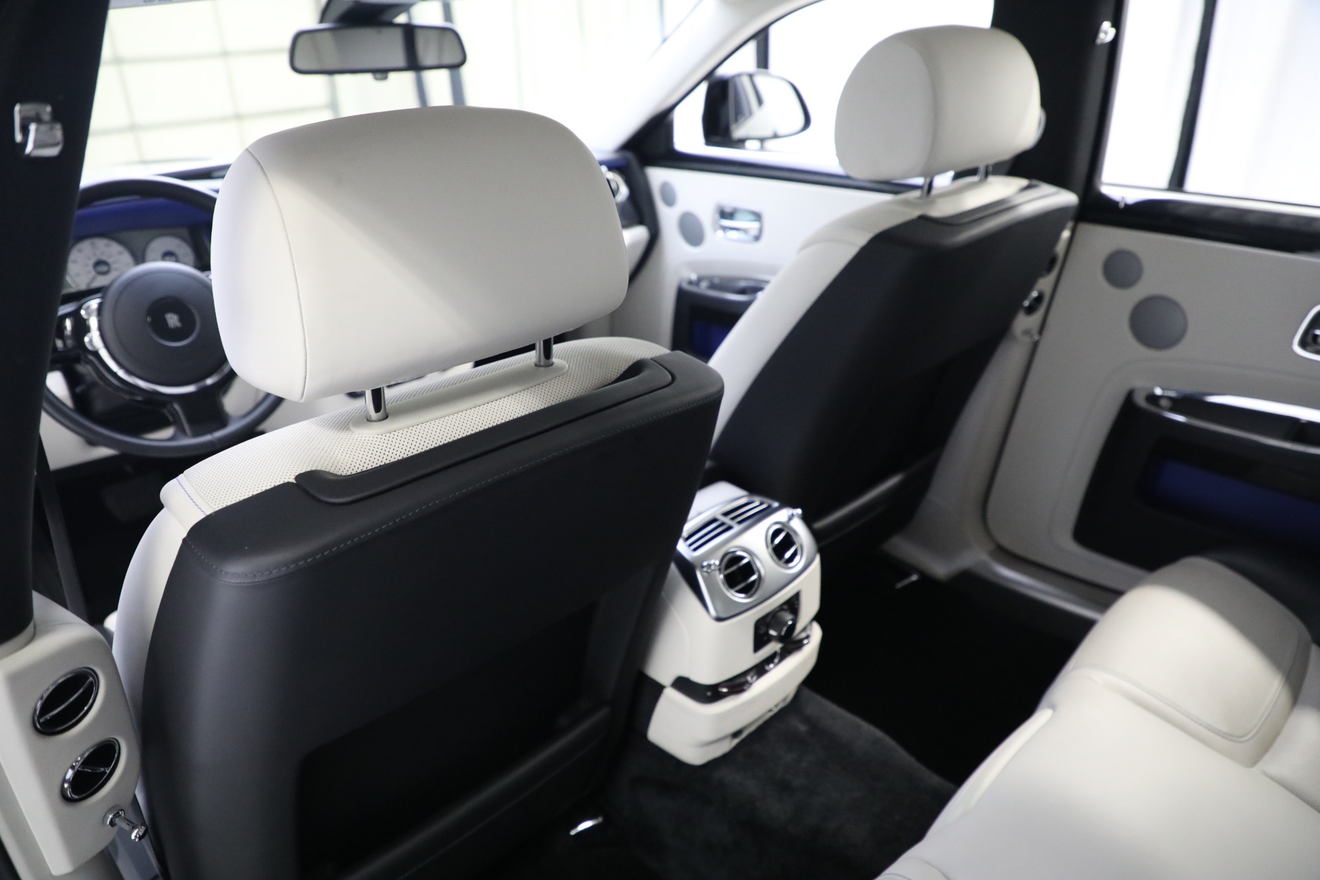 Used-2019-Rolls-Royce-Ghost