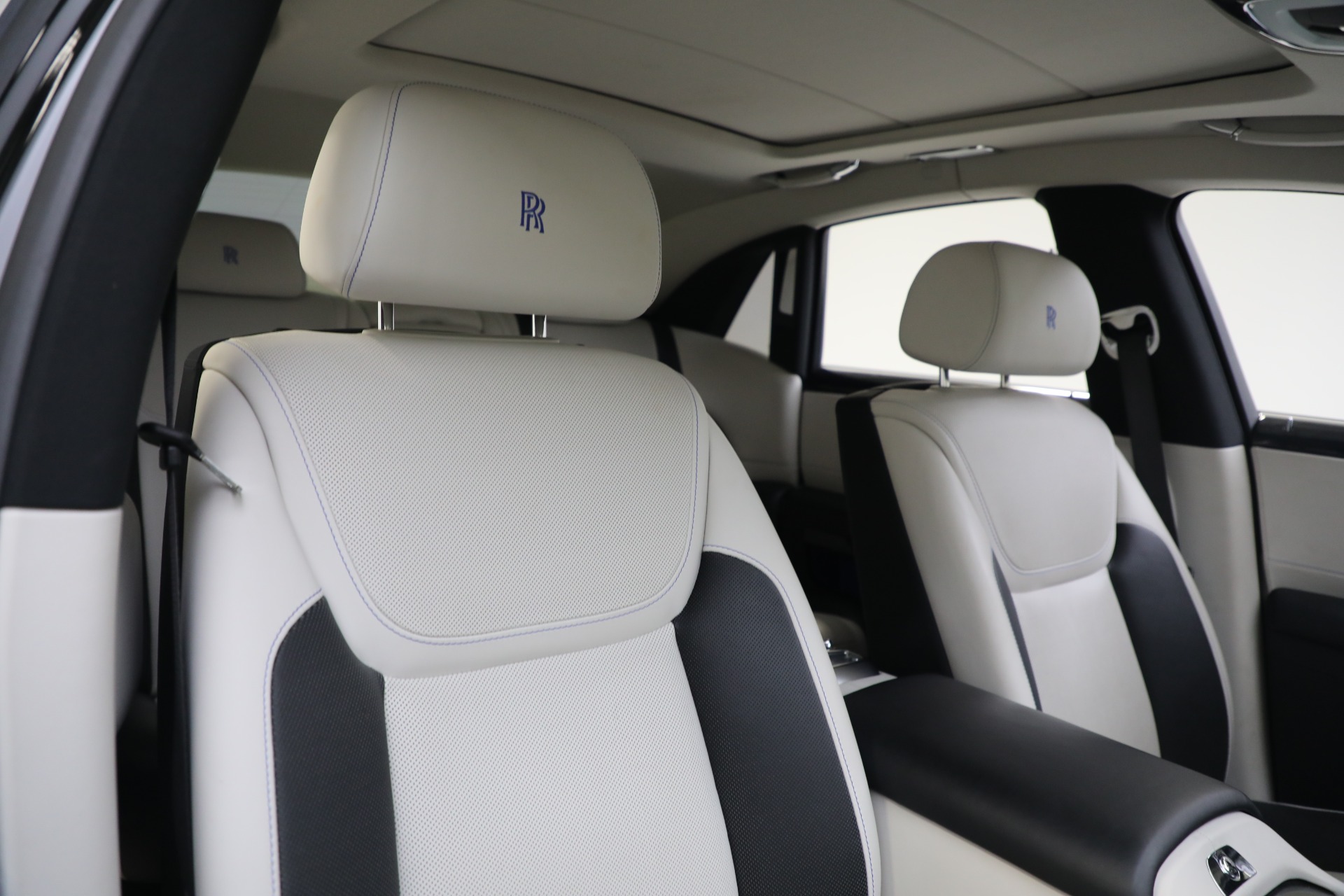 Used-2019-Rolls-Royce-Ghost