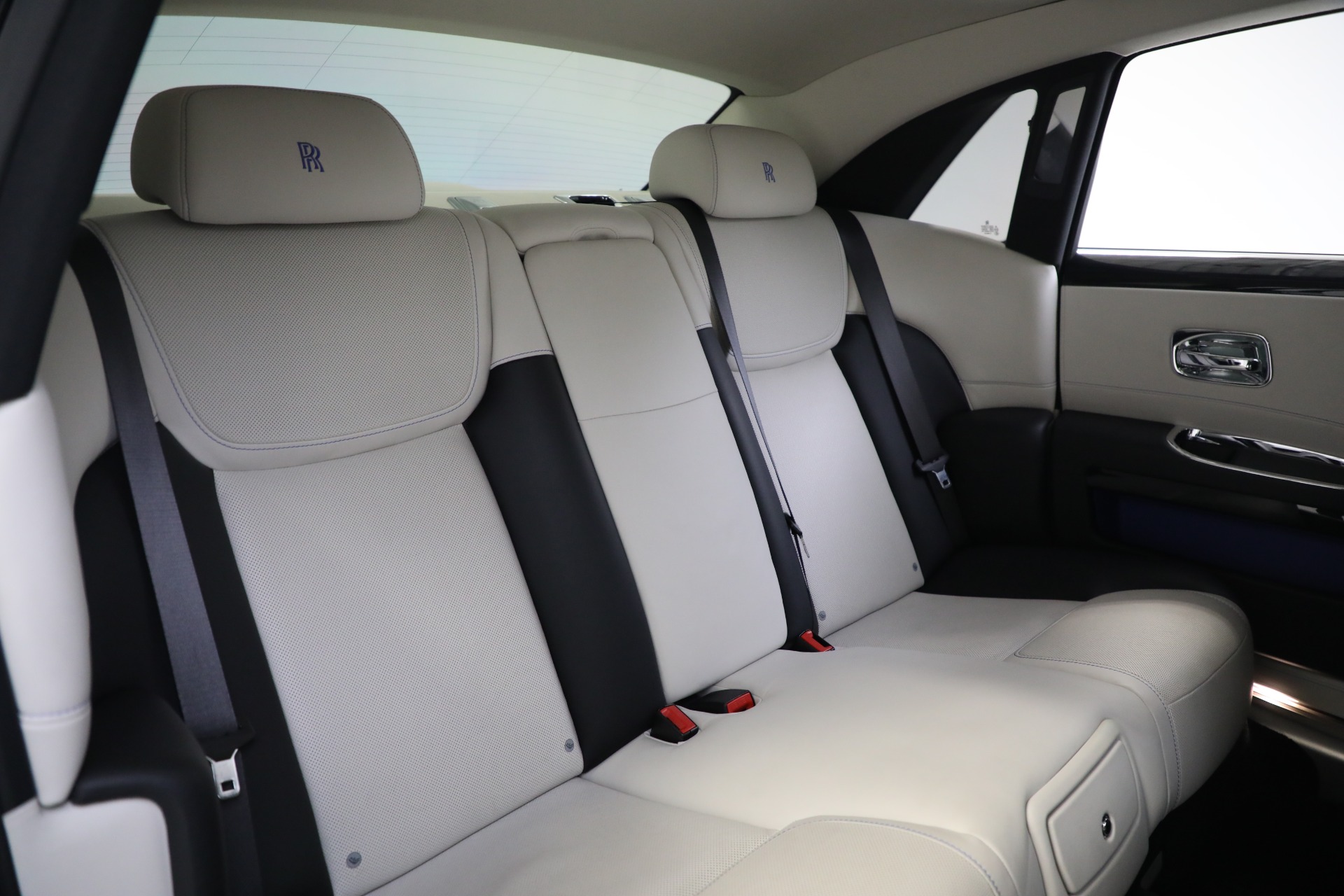 Used-2019-Rolls-Royce-Ghost