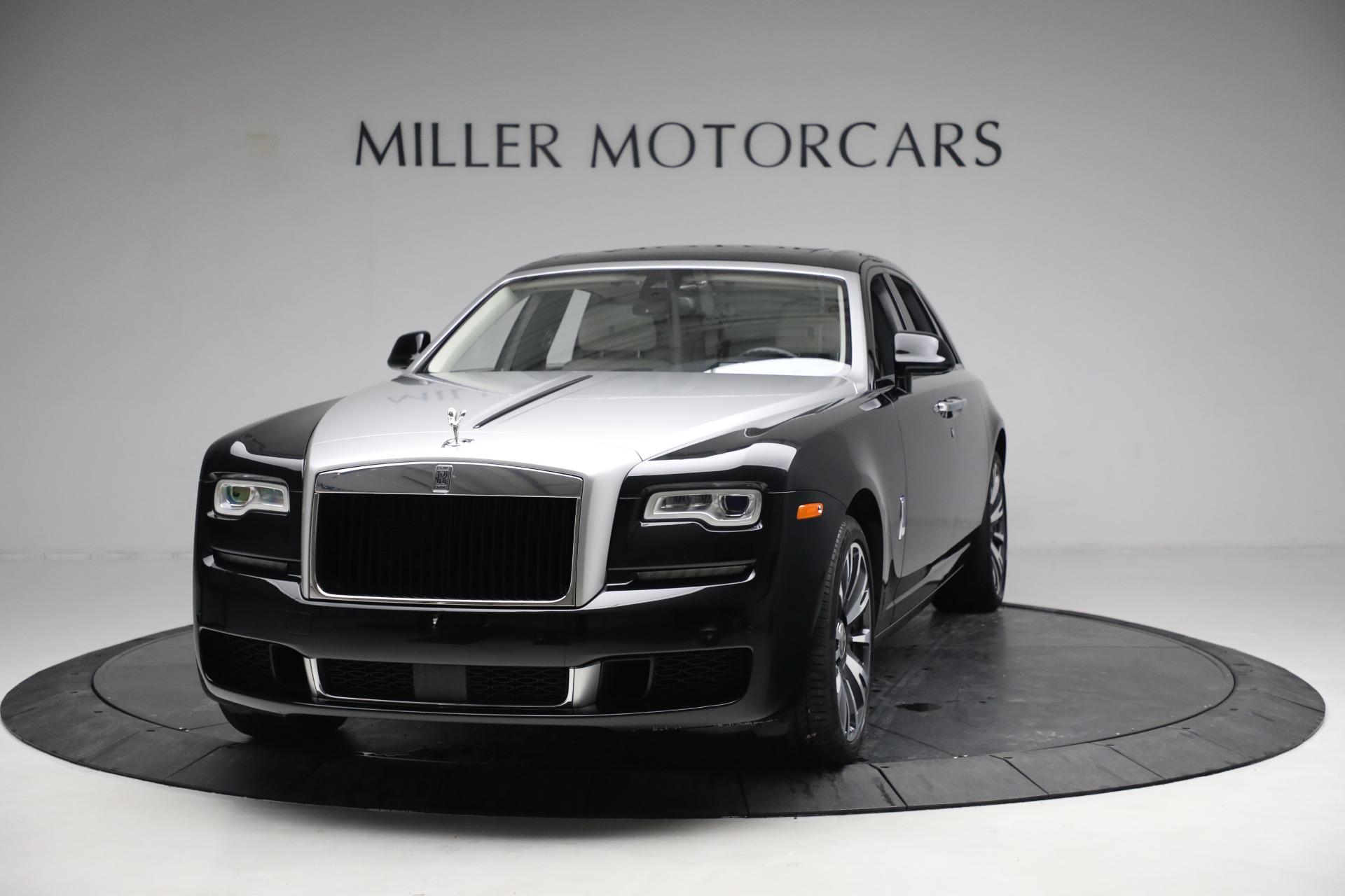 Used-2019-Rolls-Royce-Ghost