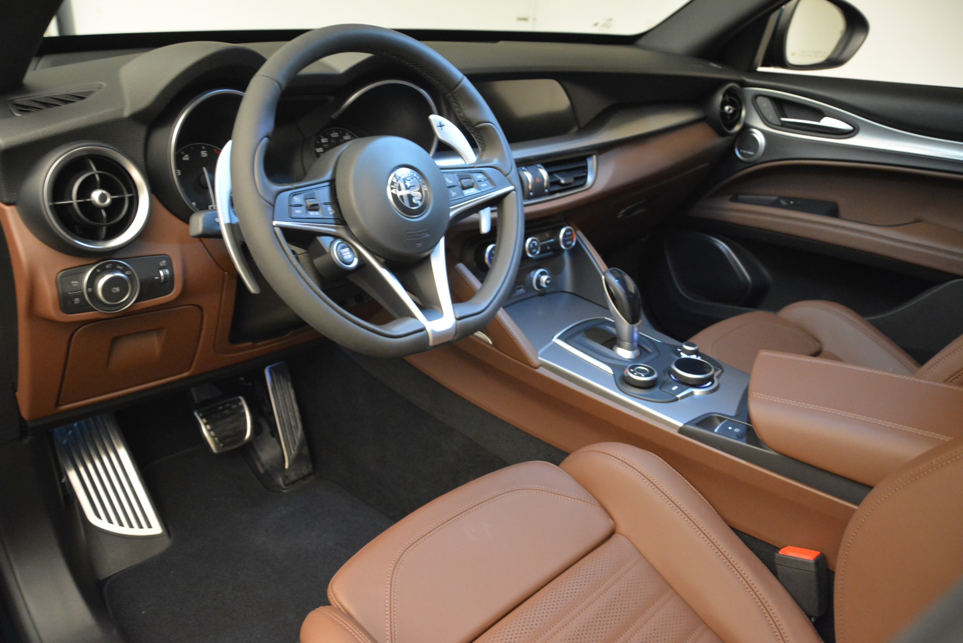 New-2018-Alfa-Romeo-Stelvio-Ti-Sport-Q4