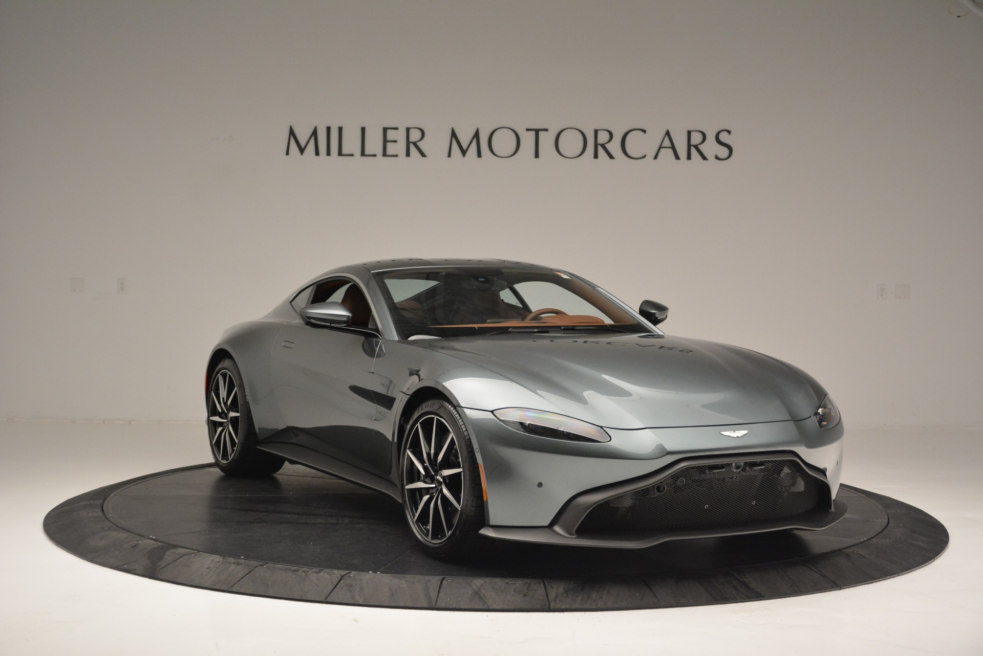 New-2019-Aston-Martin-Vantage-Coupe