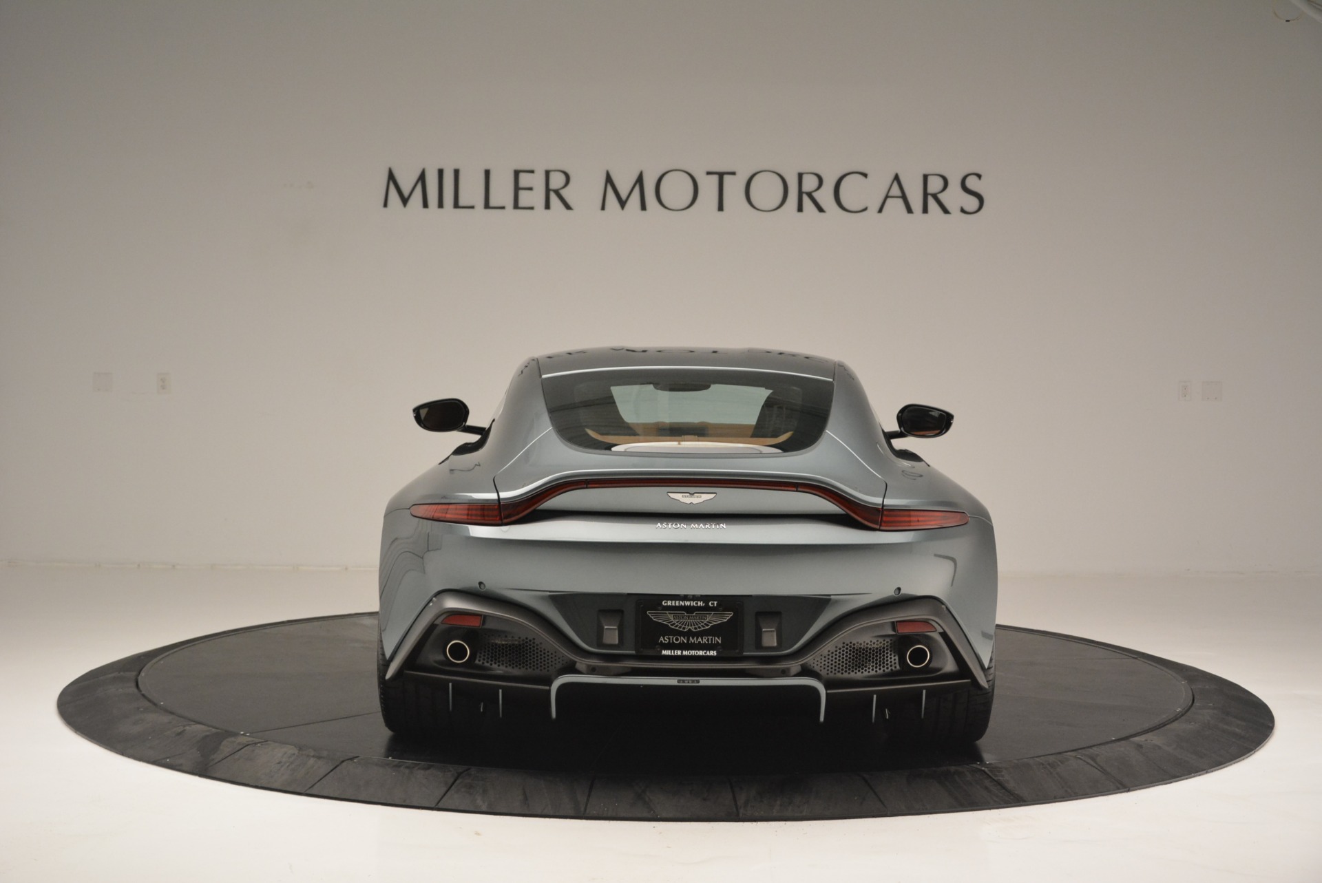 New-2019-Aston-Martin-Vantage-Coupe