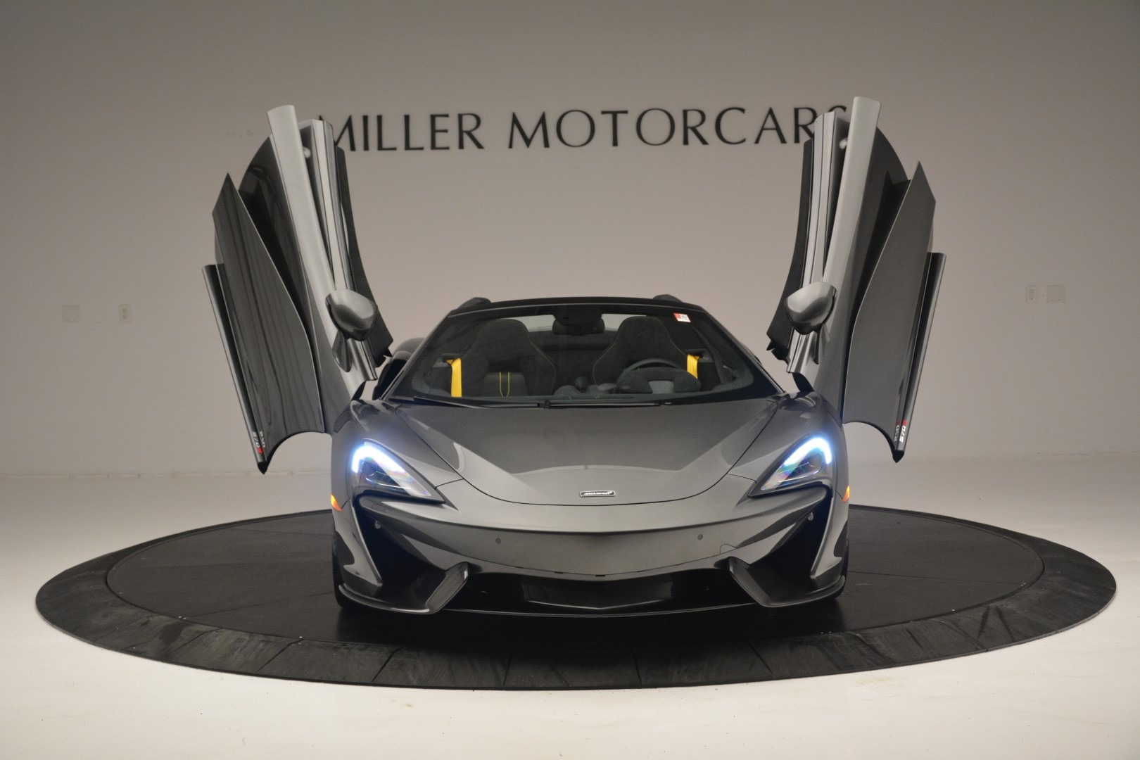 Used-2019-McLaren-570S-Spider