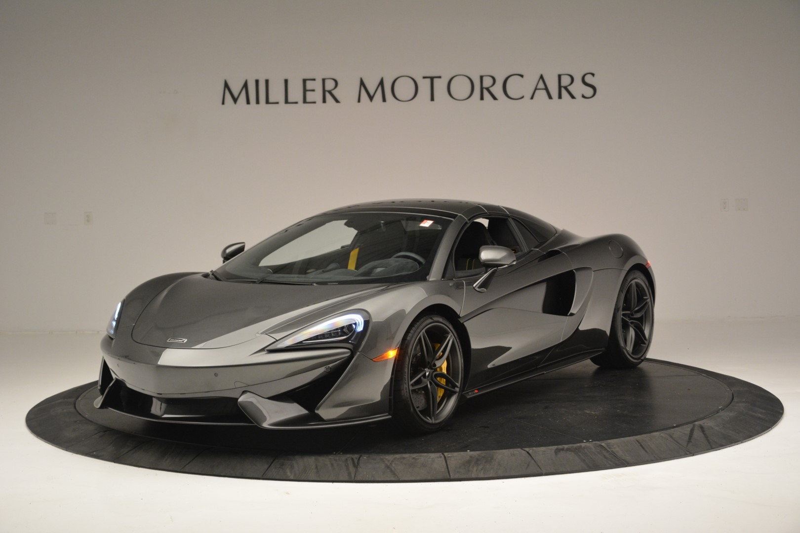Used-2019-McLaren-570S-Spider