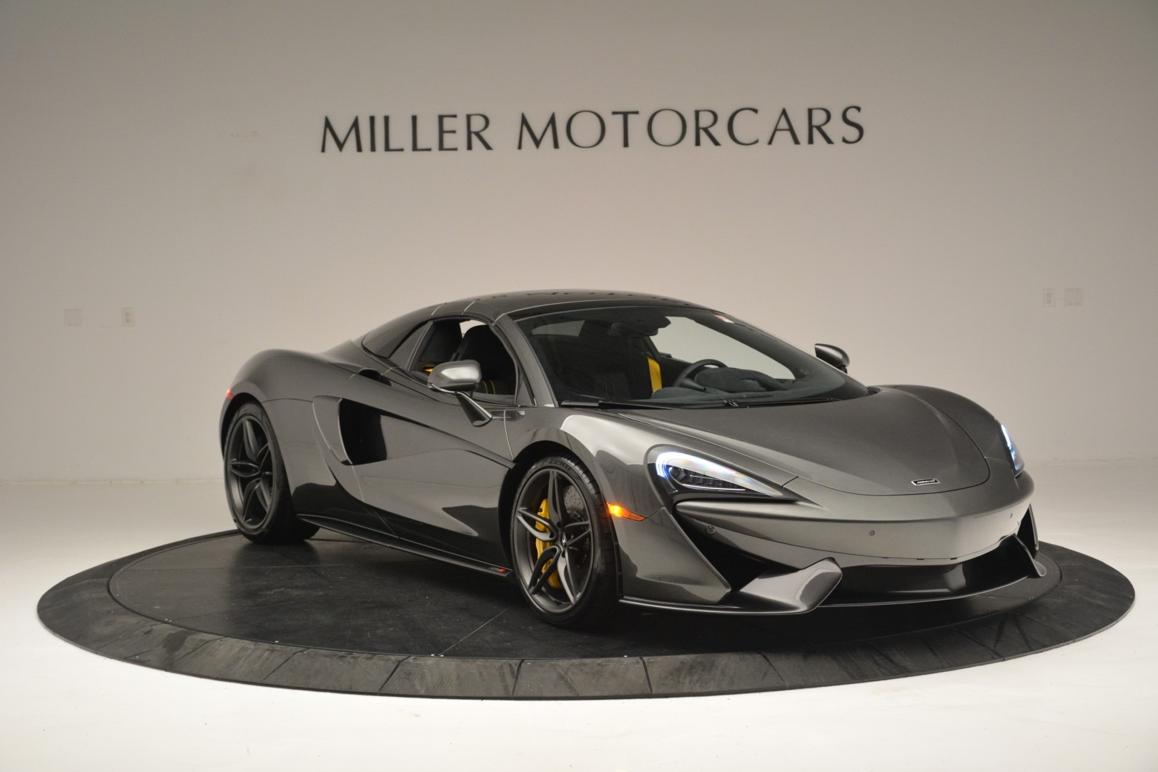 Used-2019-McLaren-570S-Spider