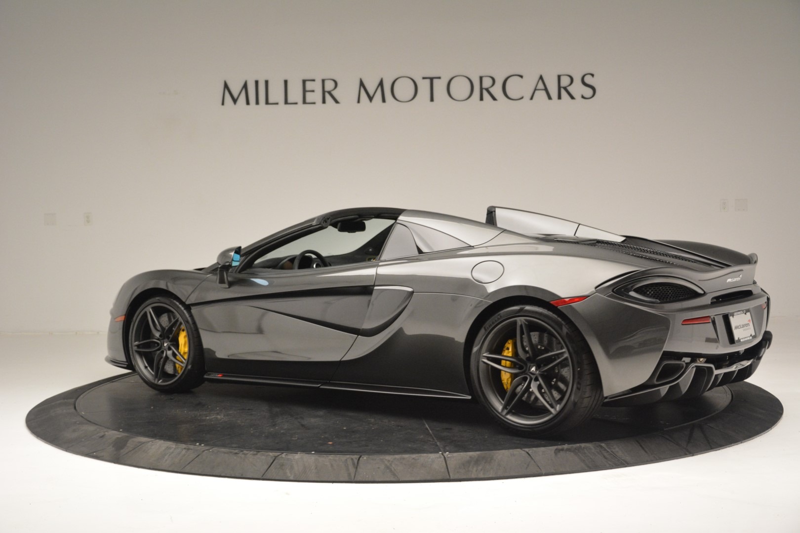 Used-2019-McLaren-570S-Spider
